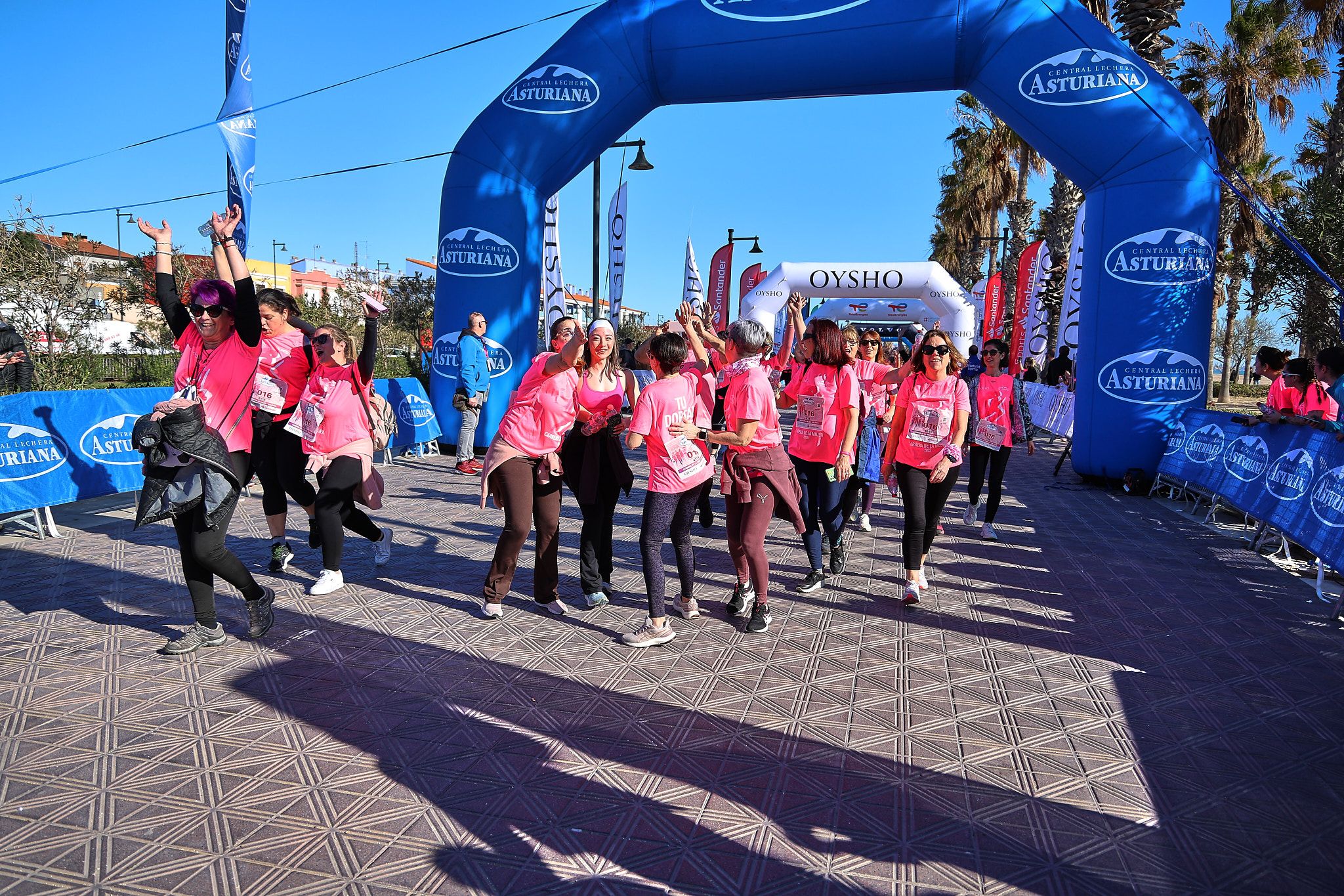 Las mejores fotos de la Carrera de la Mujer Central Lechera Asturiana de Valencia 2025. 1023