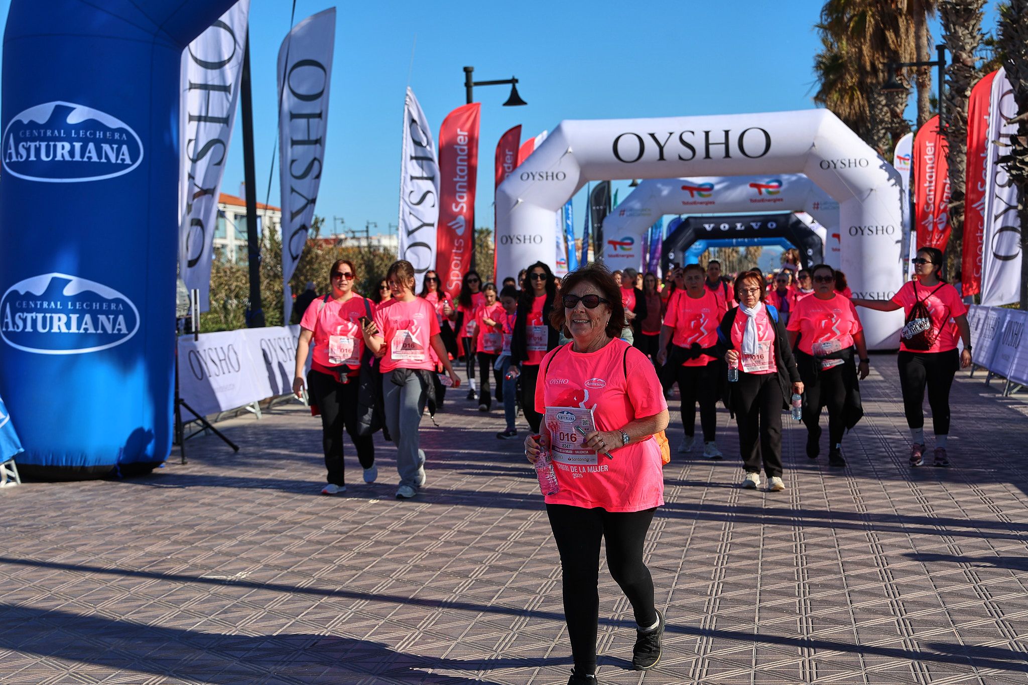 Las mejores fotos de la Carrera de la Mujer Central Lechera Asturiana de Valencia 2025. 1511