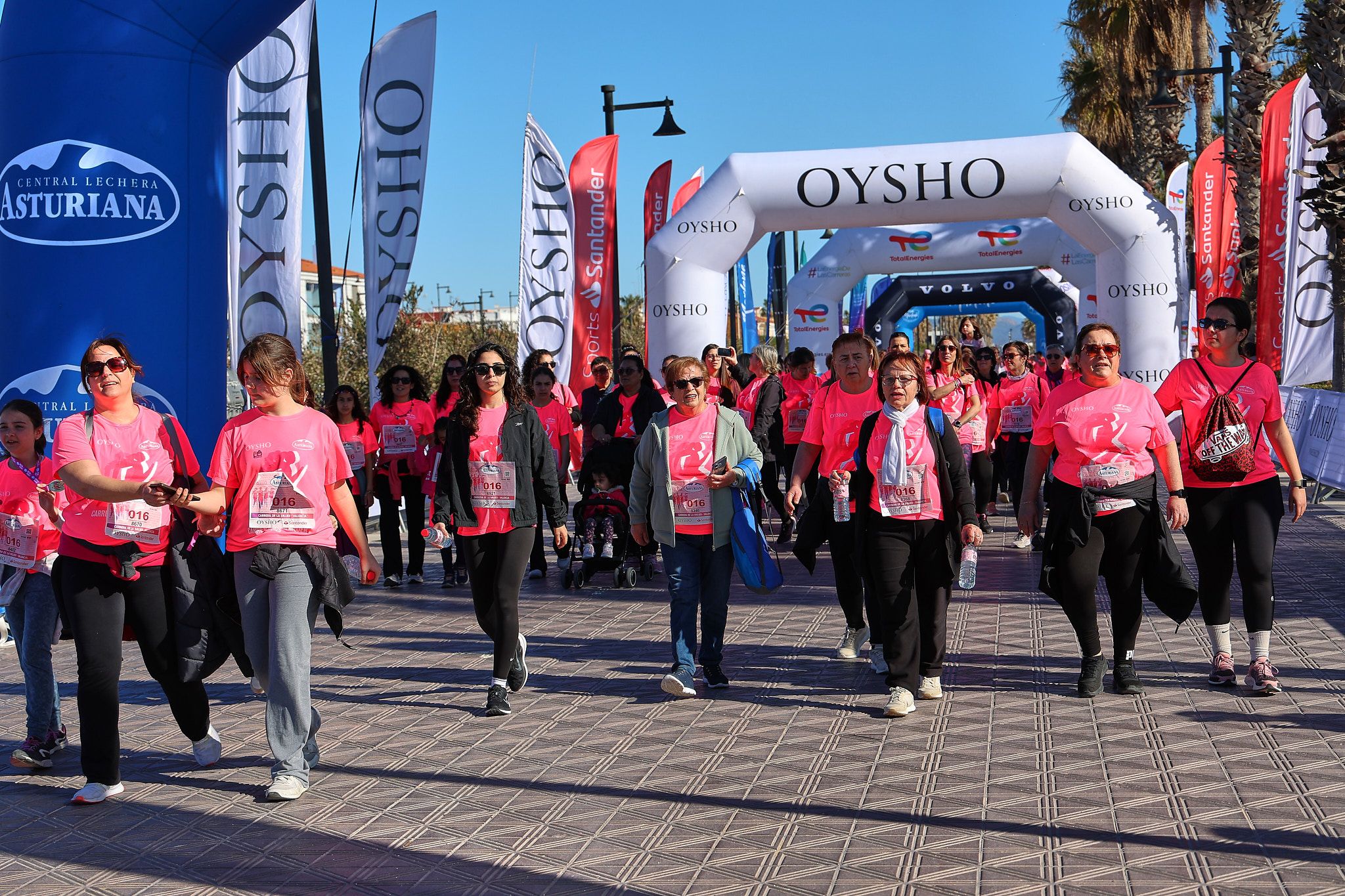 Las mejores fotos de la Carrera de la Mujer Central Lechera Asturiana de Valencia 2025. 1512