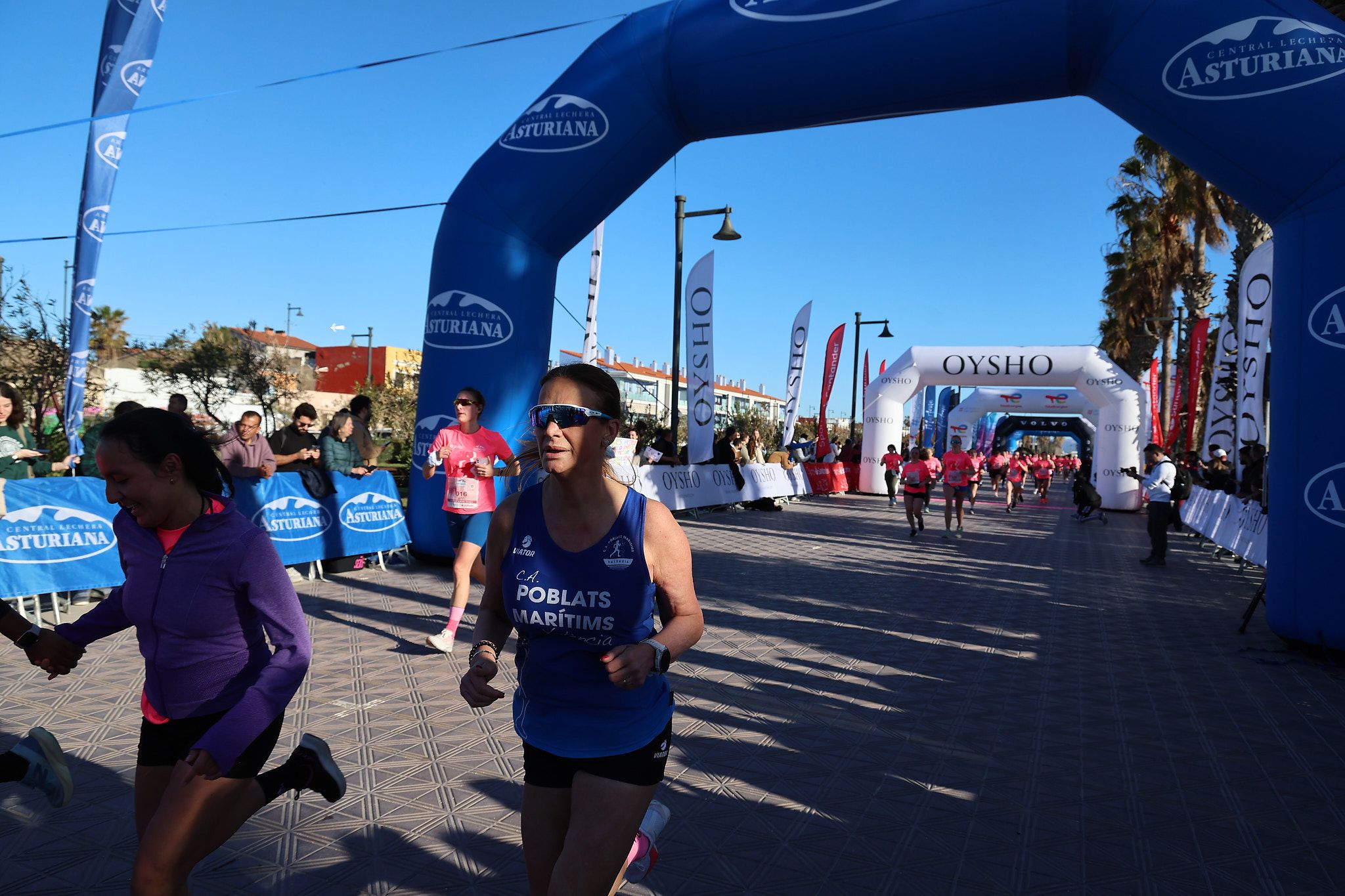 Las mejores fotos de la Carrera de la Mujer Central Lechera Asturiana de Valencia 2025. 540