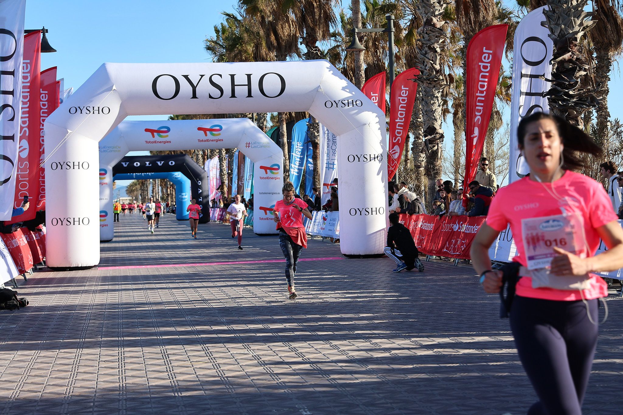 Las mejores fotos de la Carrera de la Mujer Central Lechera Asturiana de Valencia 2025. 314