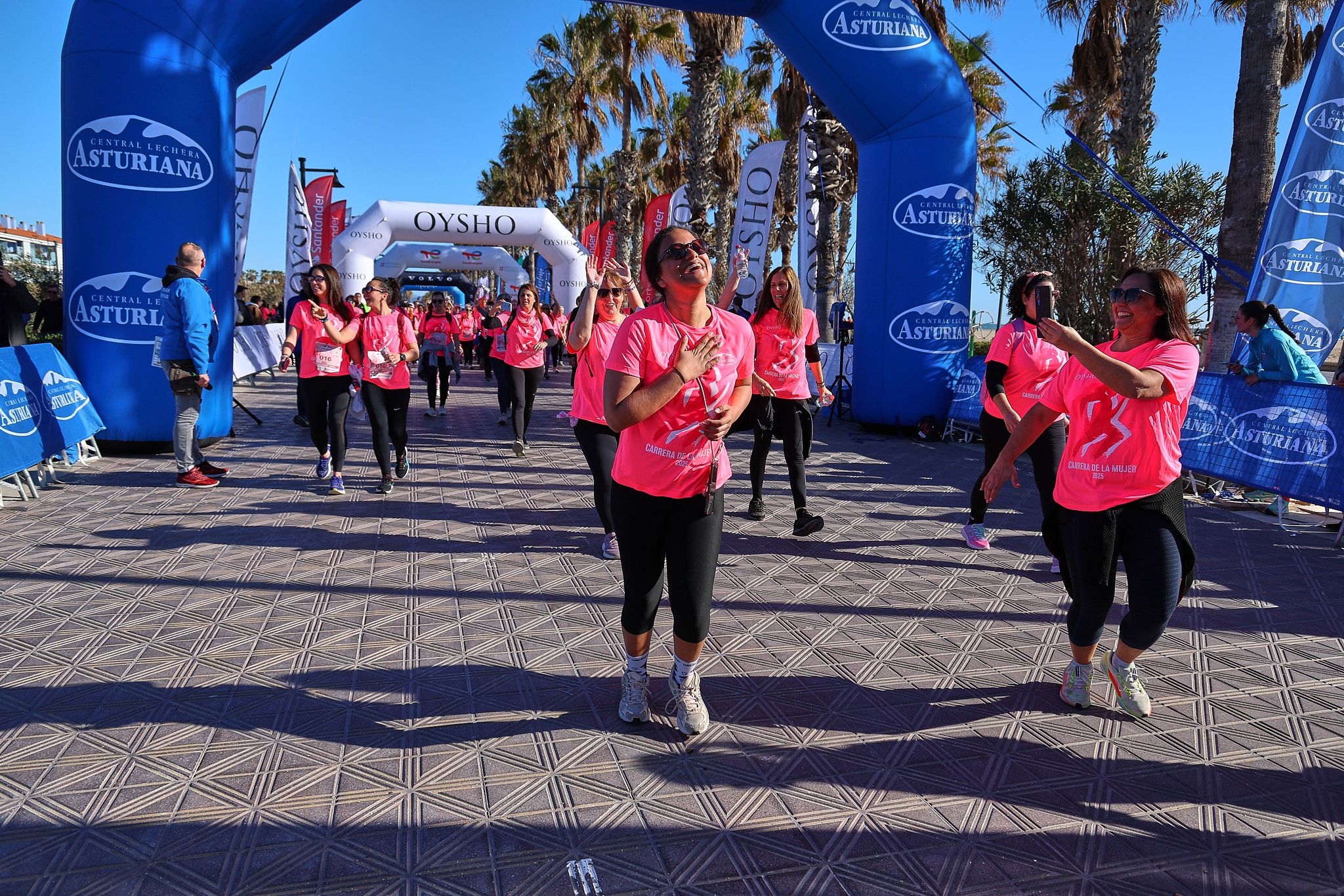 Las mejores fotos de la Carrera de la Mujer Central Lechera Asturiana de Valencia 2025. 1028