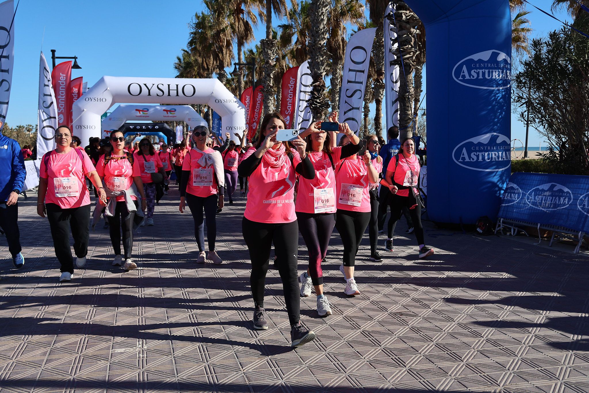 Las mejores fotos de la Carrera de la Mujer Central Lechera Asturiana de Valencia 2025. 1030
