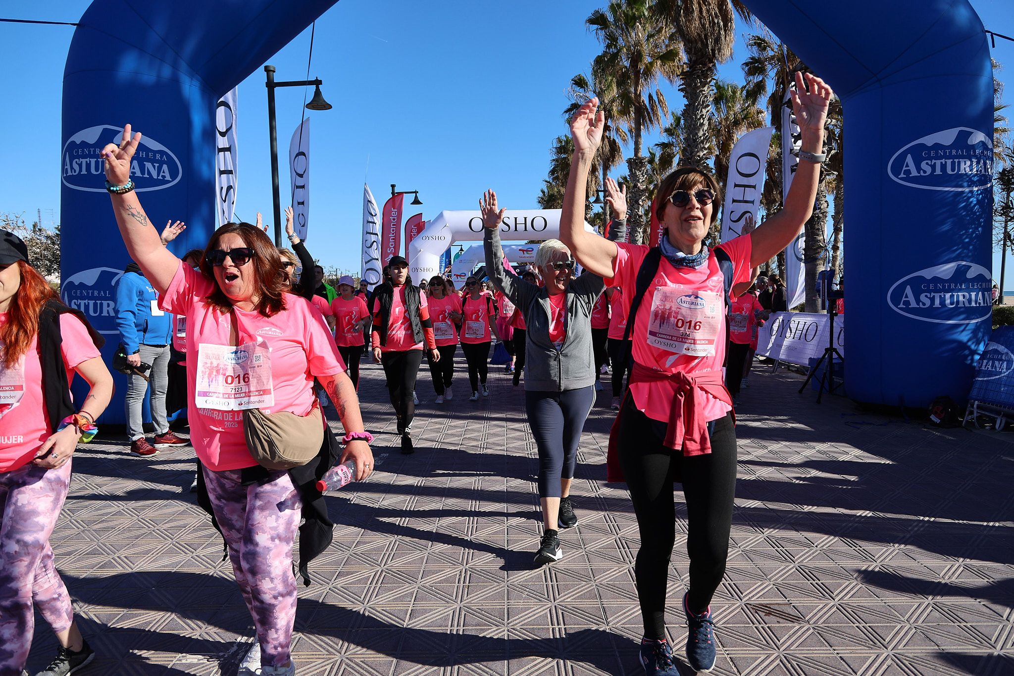 Las mejores fotos de la Carrera de la Mujer Central Lechera Asturiana de Valencia 2025. 1033