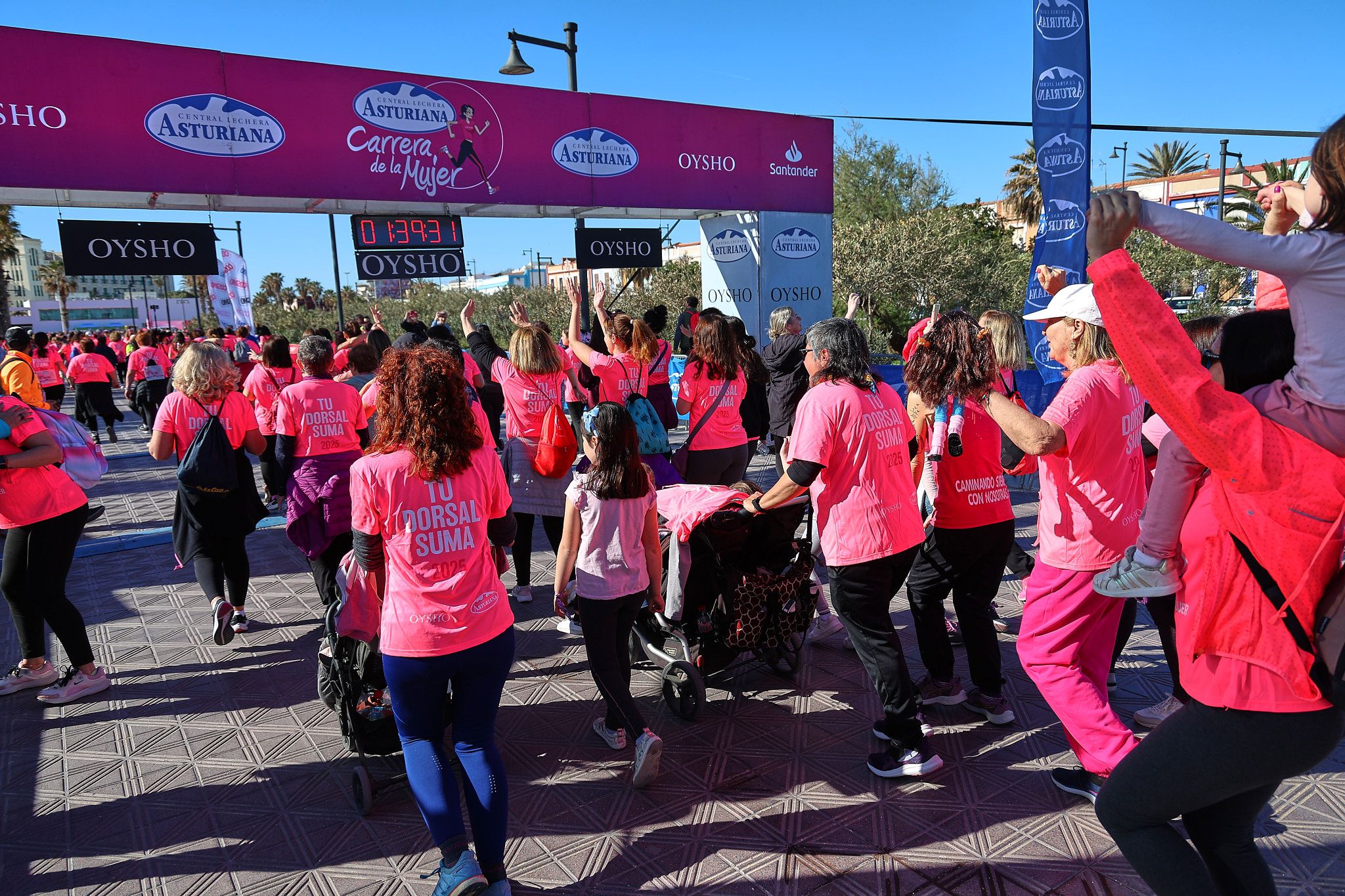 Las mejores fotos de la Carrera de la Mujer Central Lechera Asturiana de Valencia 2025. 1520