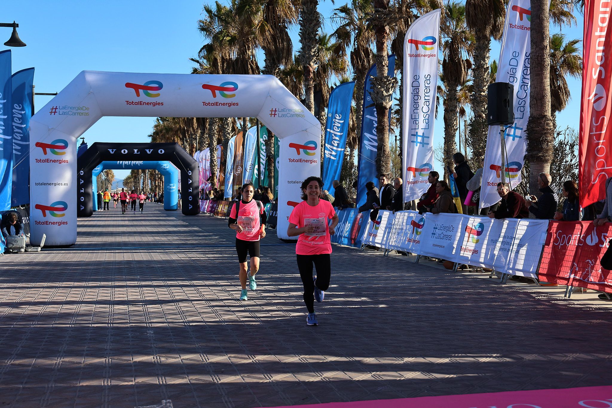 Las mejores fotos de la Carrera de la Mujer Central Lechera Asturiana de Valencia 2025. 323