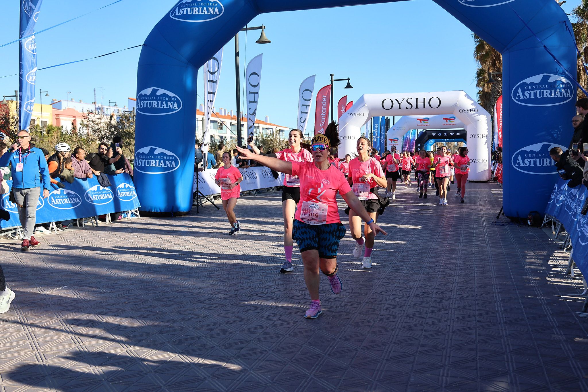 Las mejores fotos de la Carrera de la Mujer Central Lechera Asturiana de Valencia 2025. 797