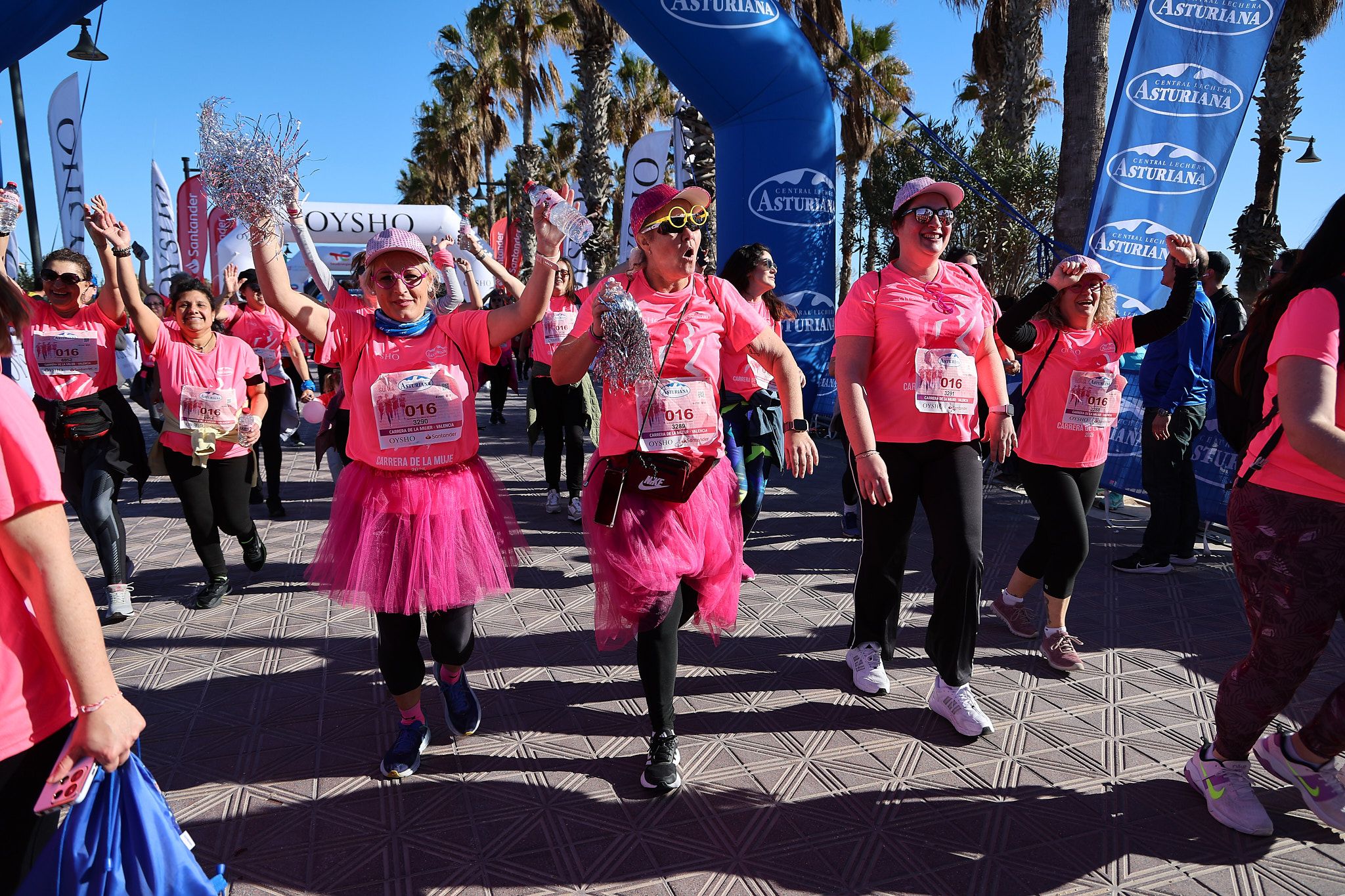 Las mejores fotos de la Carrera de la Mujer Central Lechera Asturiana de Valencia 2025. 1039