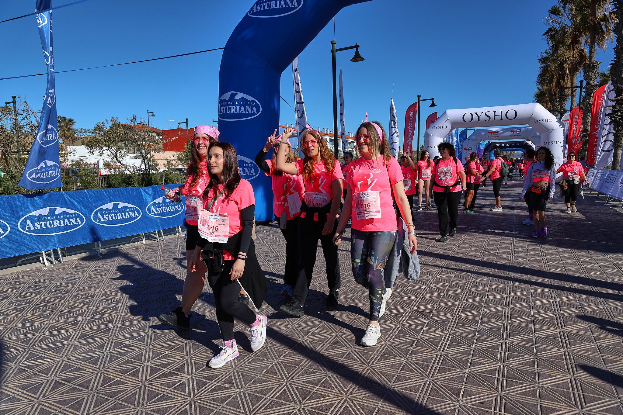 Las mejores fotos de la Carrera de la Mujer Central Lechera Asturiana de Valencia 2025. 1525