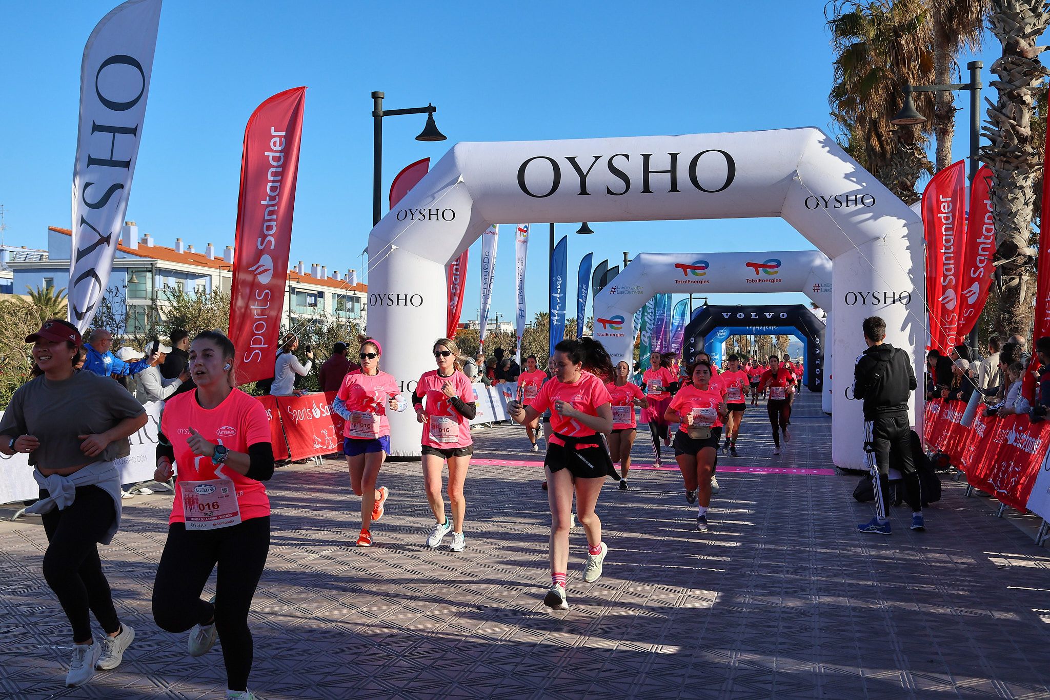 Las mejores fotos de la Carrera de la Mujer Central Lechera Asturiana de Valencia 2025. 557