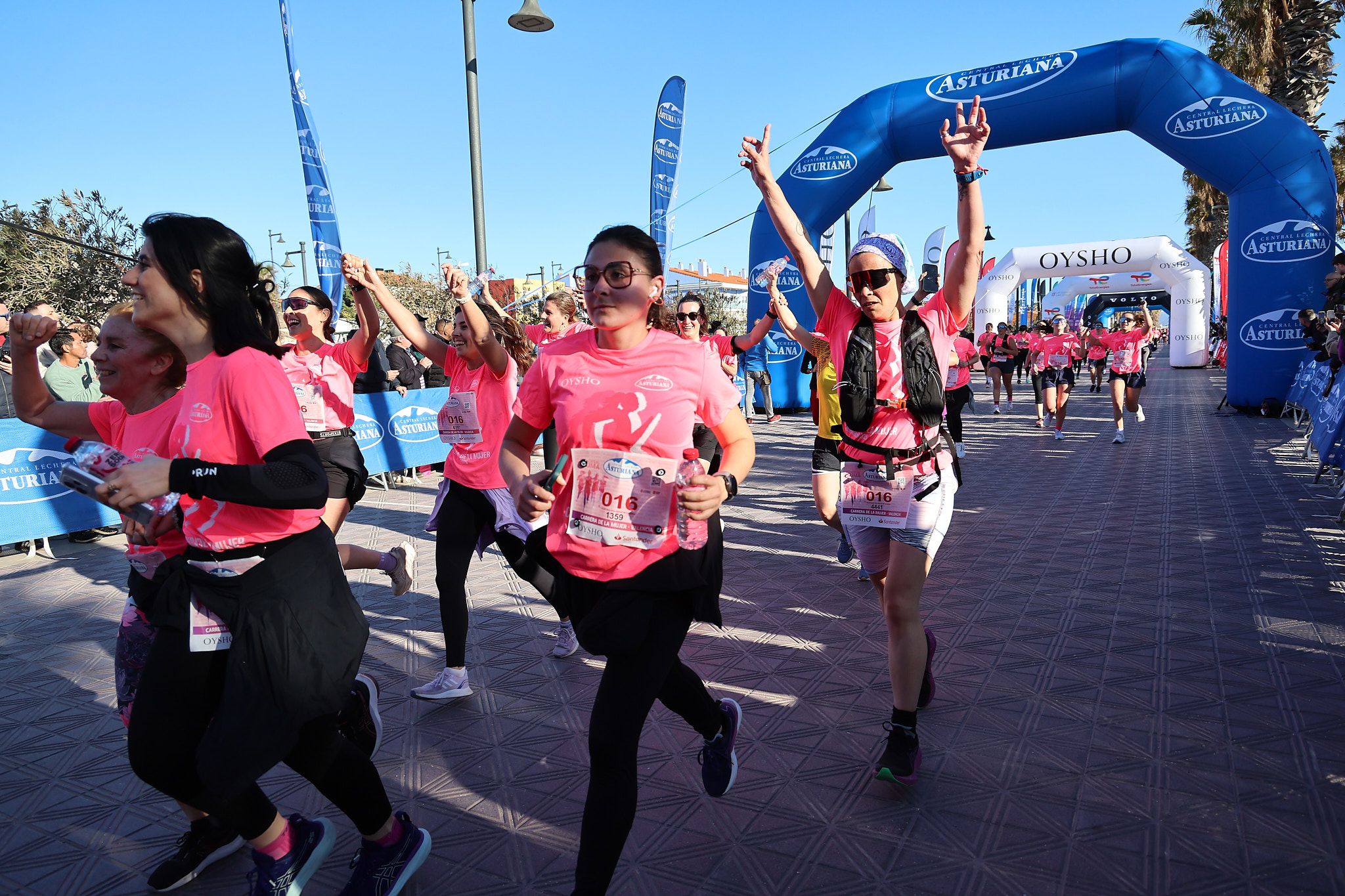 Las mejores fotos de la Carrera de la Mujer Central Lechera Asturiana de Valencia 2025. 805