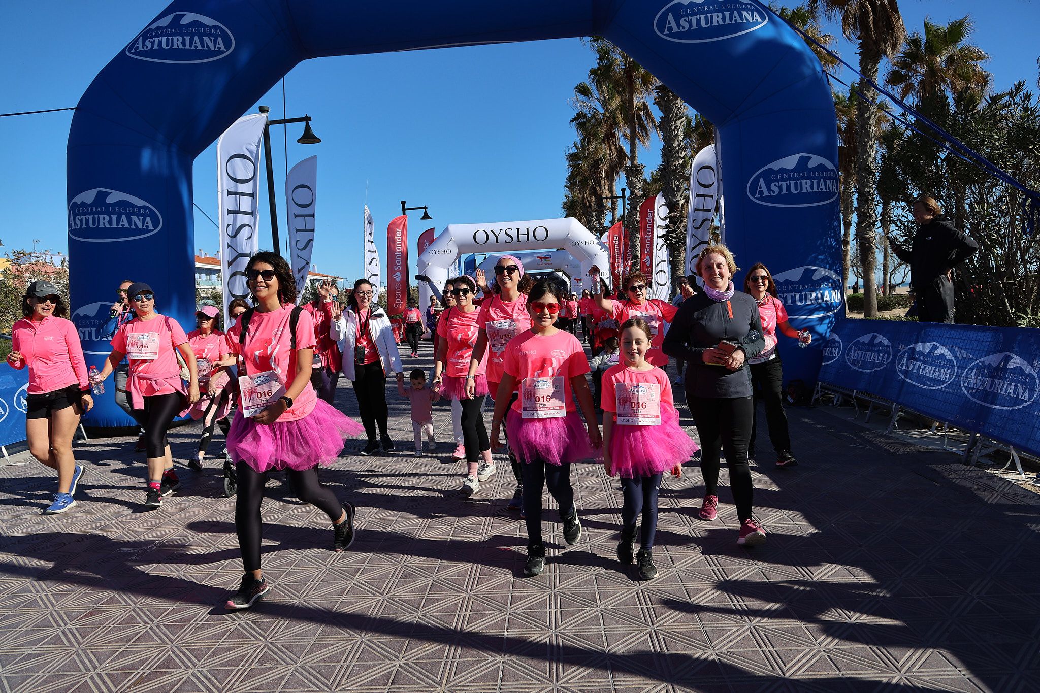 Las mejores fotos de la Carrera de la Mujer Central Lechera Asturiana de Valencia 2025. 1291