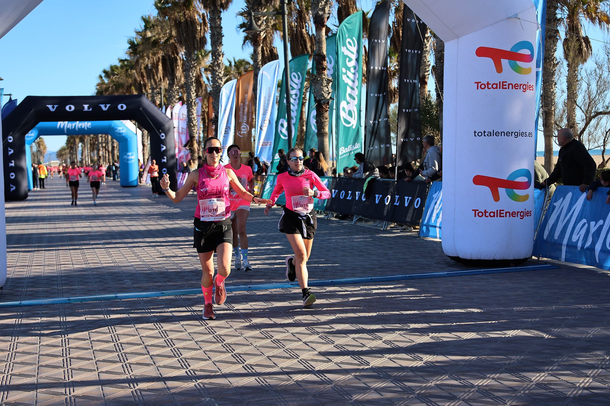 Las mejores fotos de la Carrera de la Mujer Central Lechera Asturiana de Valencia 2025. 332
