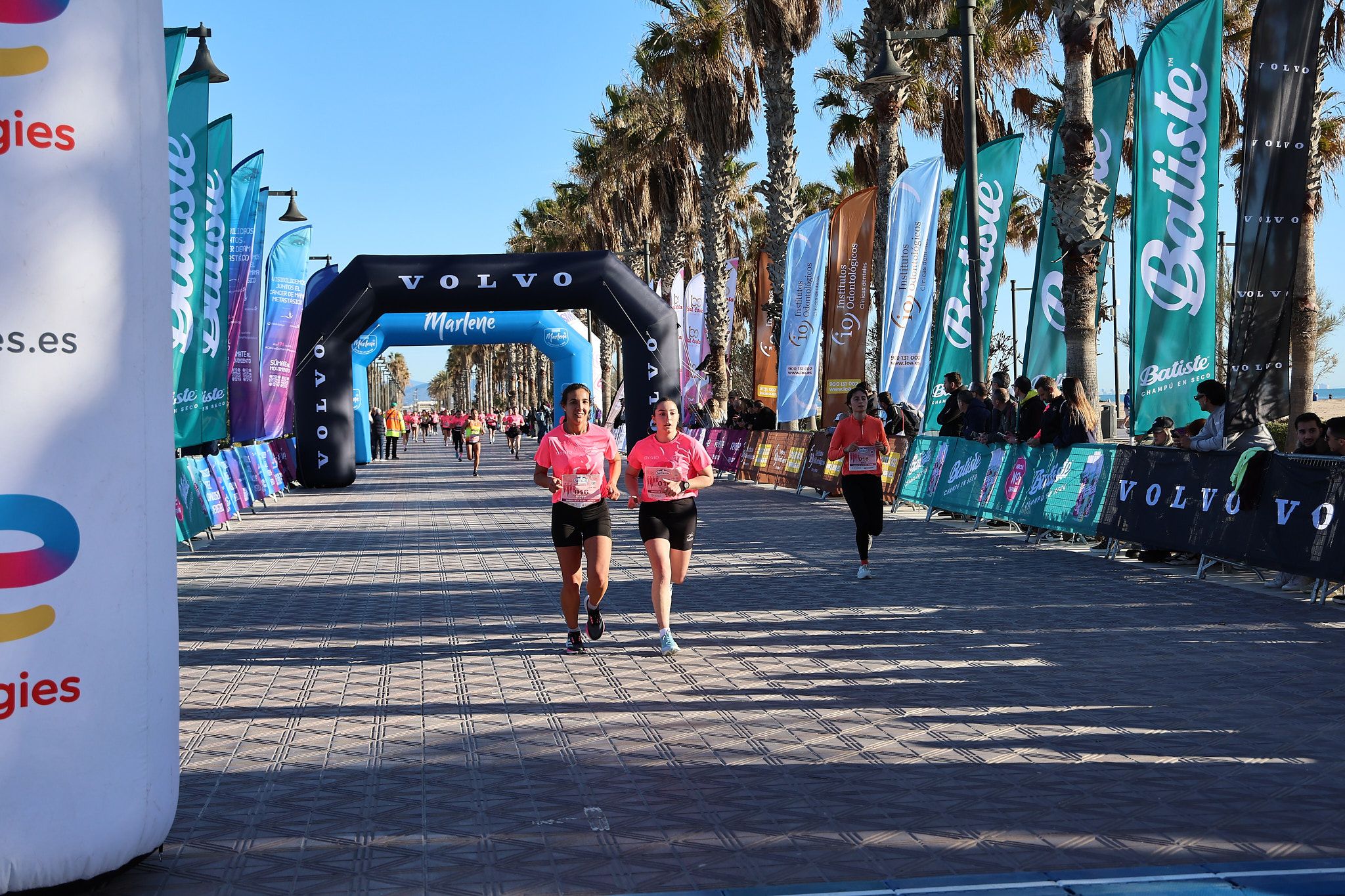 Las mejores fotos de la Carrera de la Mujer Central Lechera Asturiana de Valencia 2025. 335