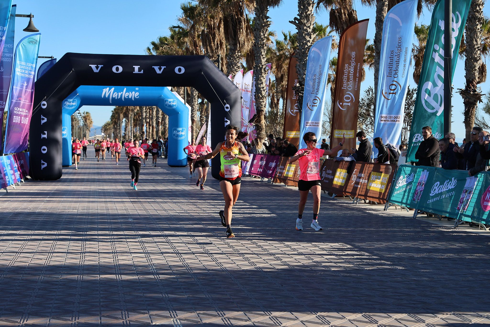 Las mejores fotos de la Carrera de la Mujer Central Lechera Asturiana de Valencia 2025. 336