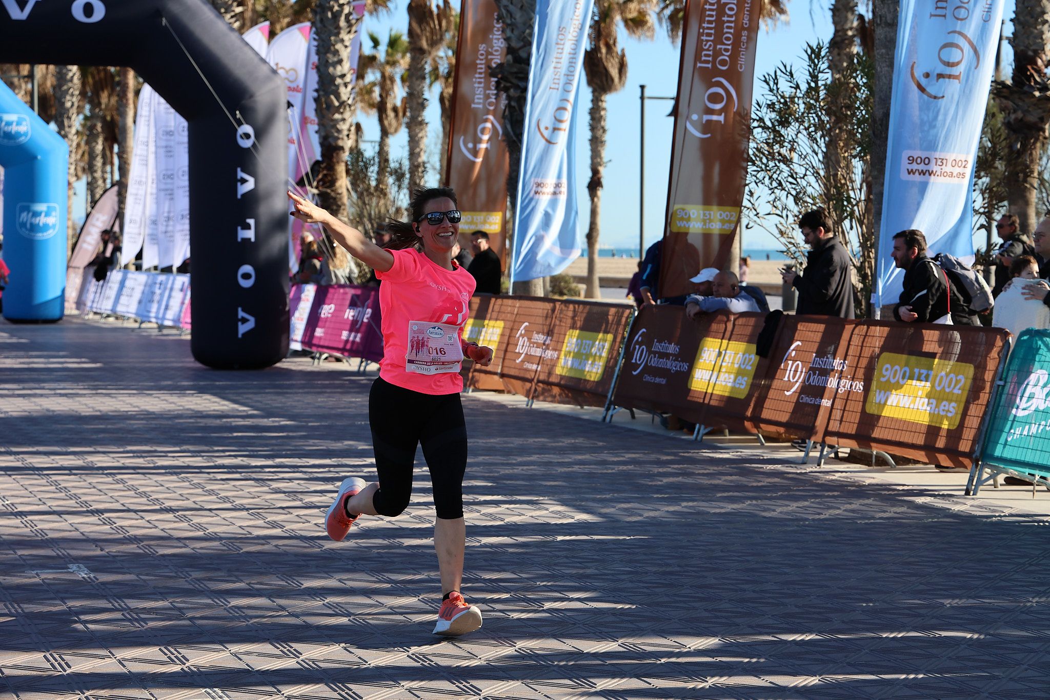 Las mejores fotos de la Carrera de la Mujer Central Lechera Asturiana de Valencia 2025. 343