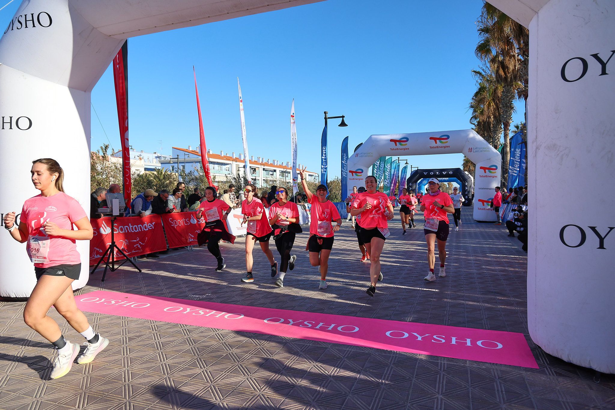 Las mejores fotos de la Carrera de la Mujer Central Lechera Asturiana de Valencia 2025. 572