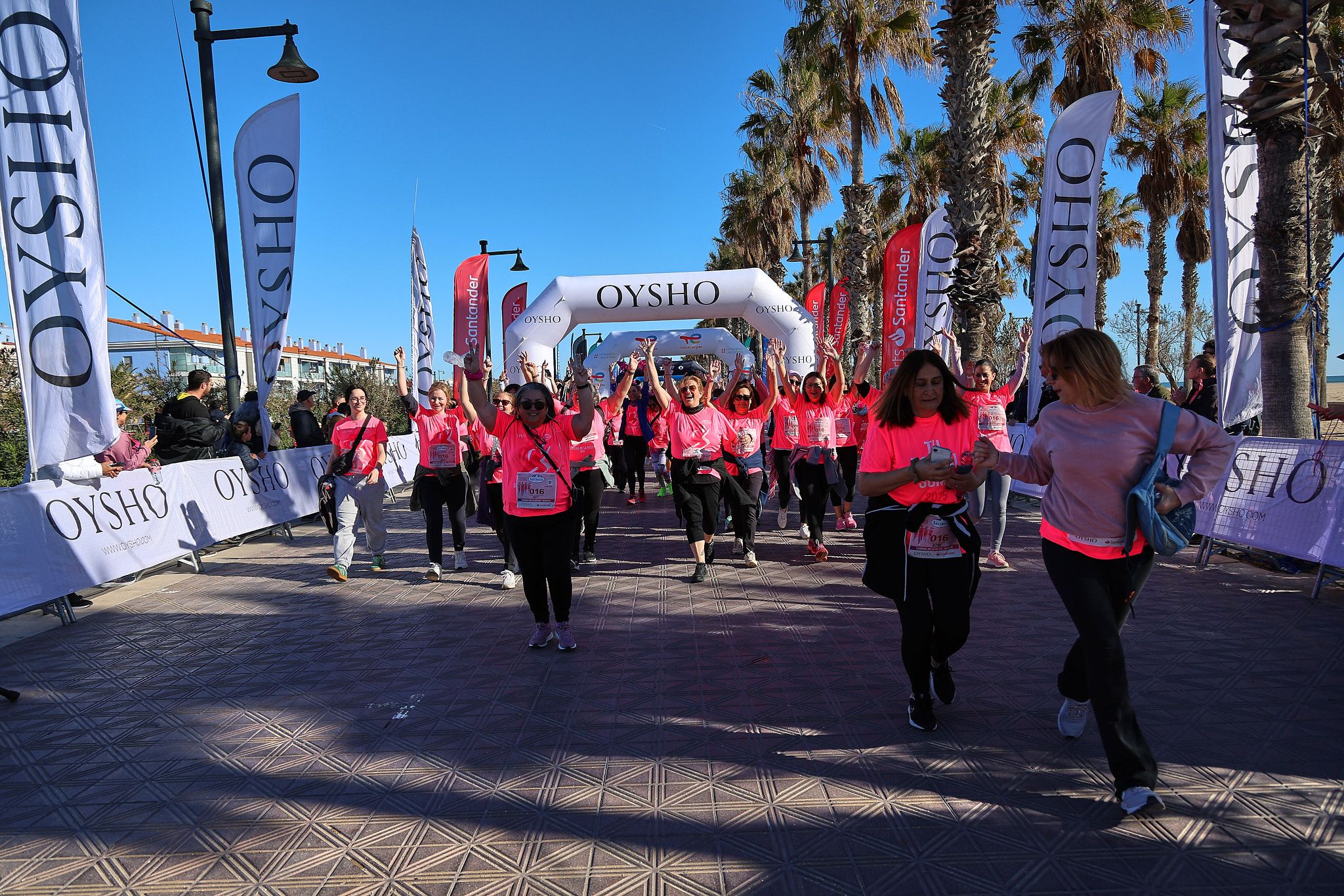 Las mejores fotos de la Carrera de la Mujer Central Lechera Asturiana de Valencia 2025. 1059