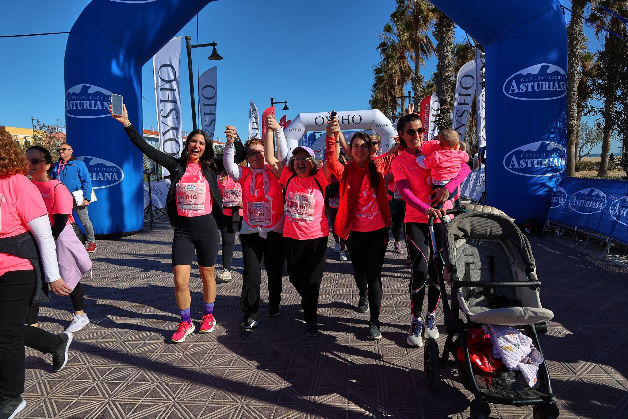 Las mejores fotos de la Carrera de la Mujer Central Lechera Asturiana de Valencia 2025. 1308