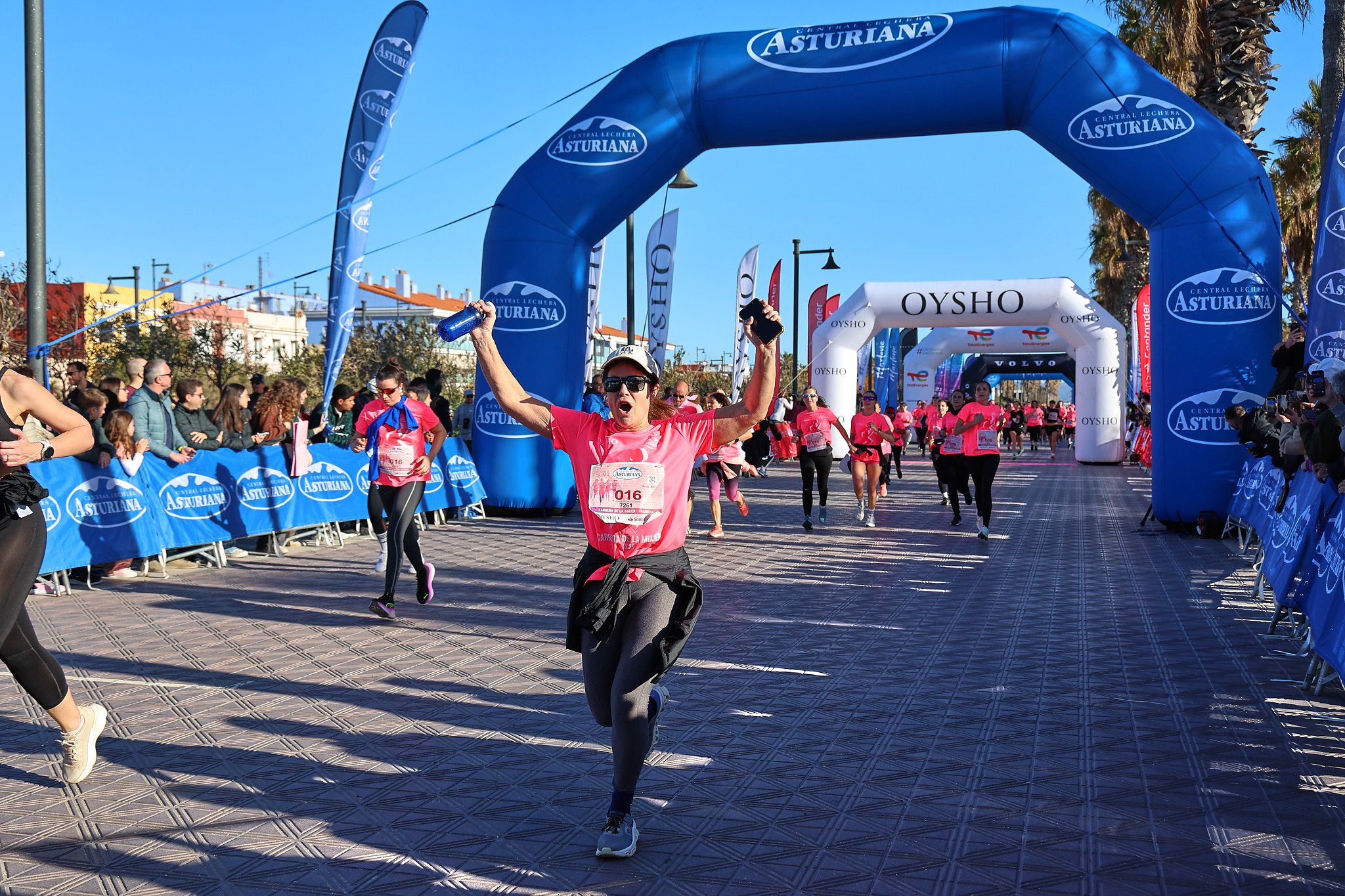 Las mejores fotos de la Carrera de la Mujer Central Lechera Asturiana de Valencia 2025. 823