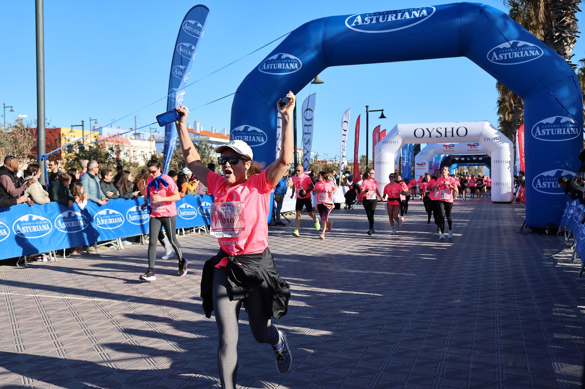 Las mejores fotos de la Carrera de la Mujer Central Lechera Asturiana de Valencia 2025. 824