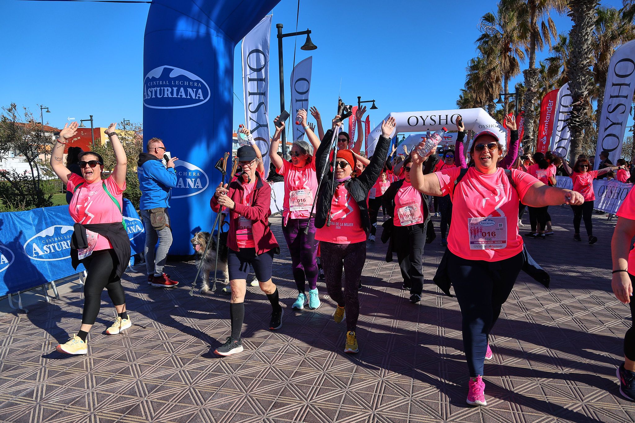 Las mejores fotos de la Carrera de la Mujer Central Lechera Asturiana de Valencia 2025. 1064
