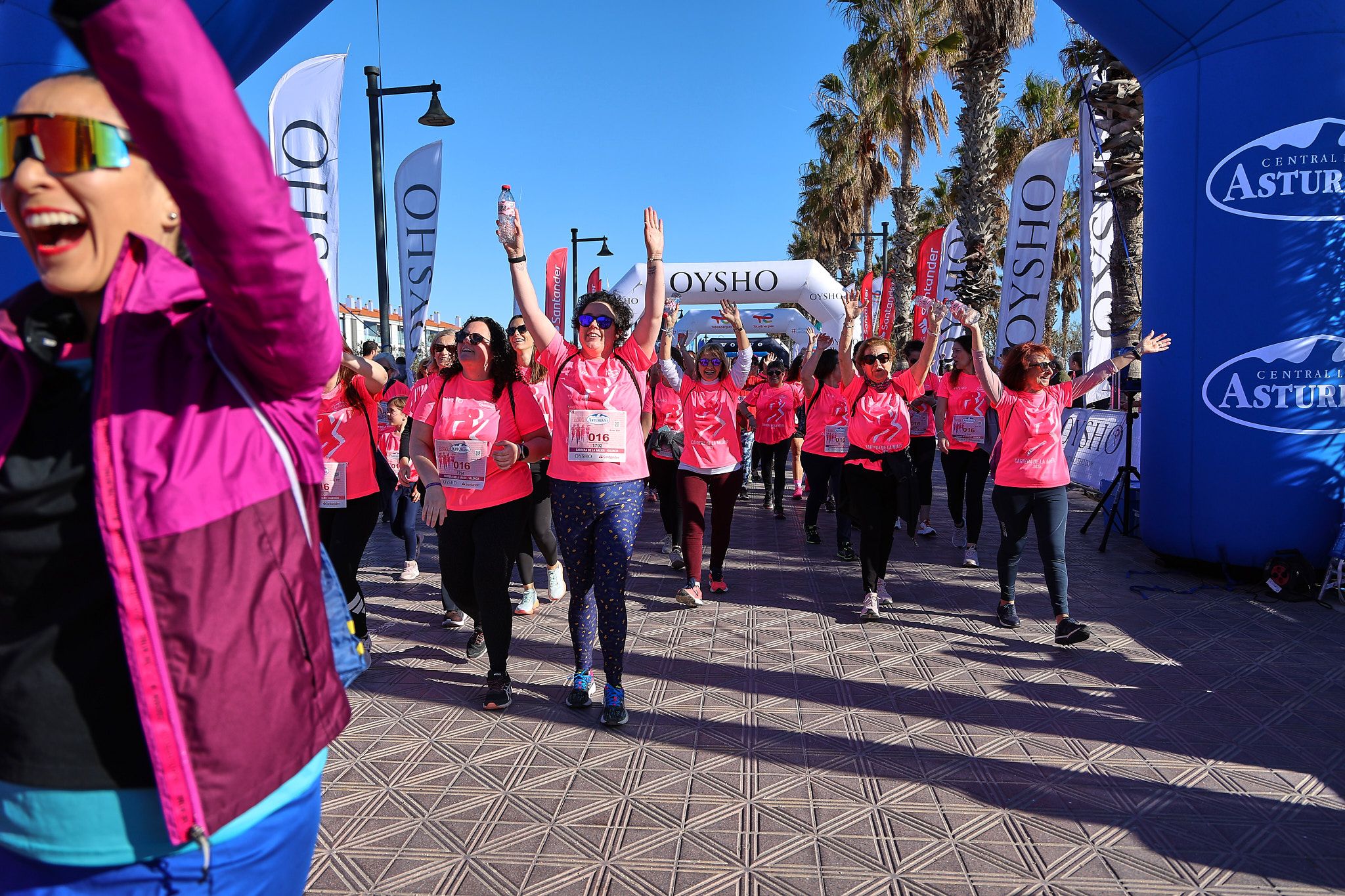 Las mejores fotos de la Carrera de la Mujer Central Lechera Asturiana de Valencia 2025. 1065