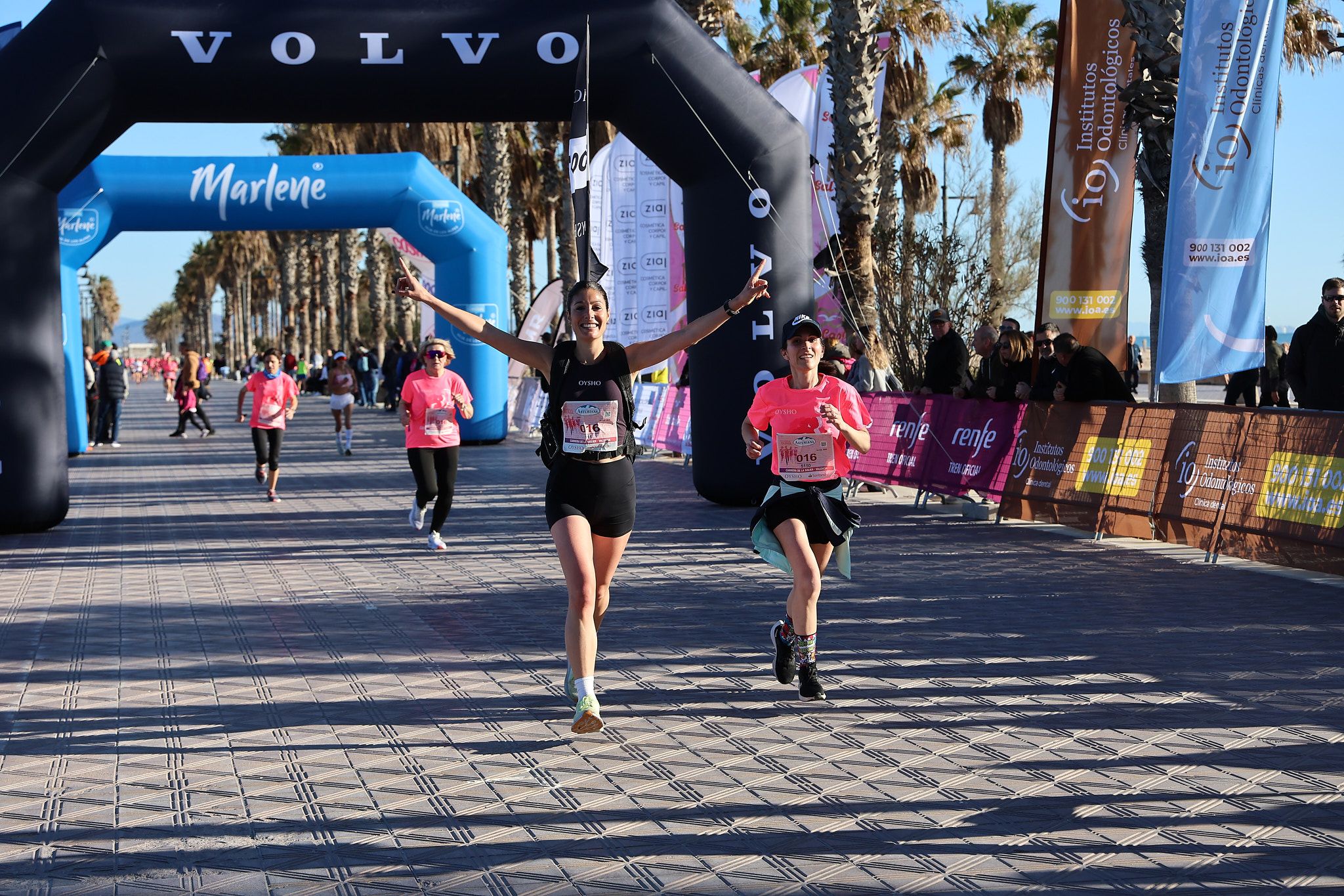 Las mejores fotos de la Carrera de la Mujer Central Lechera Asturiana de Valencia 2025. 353