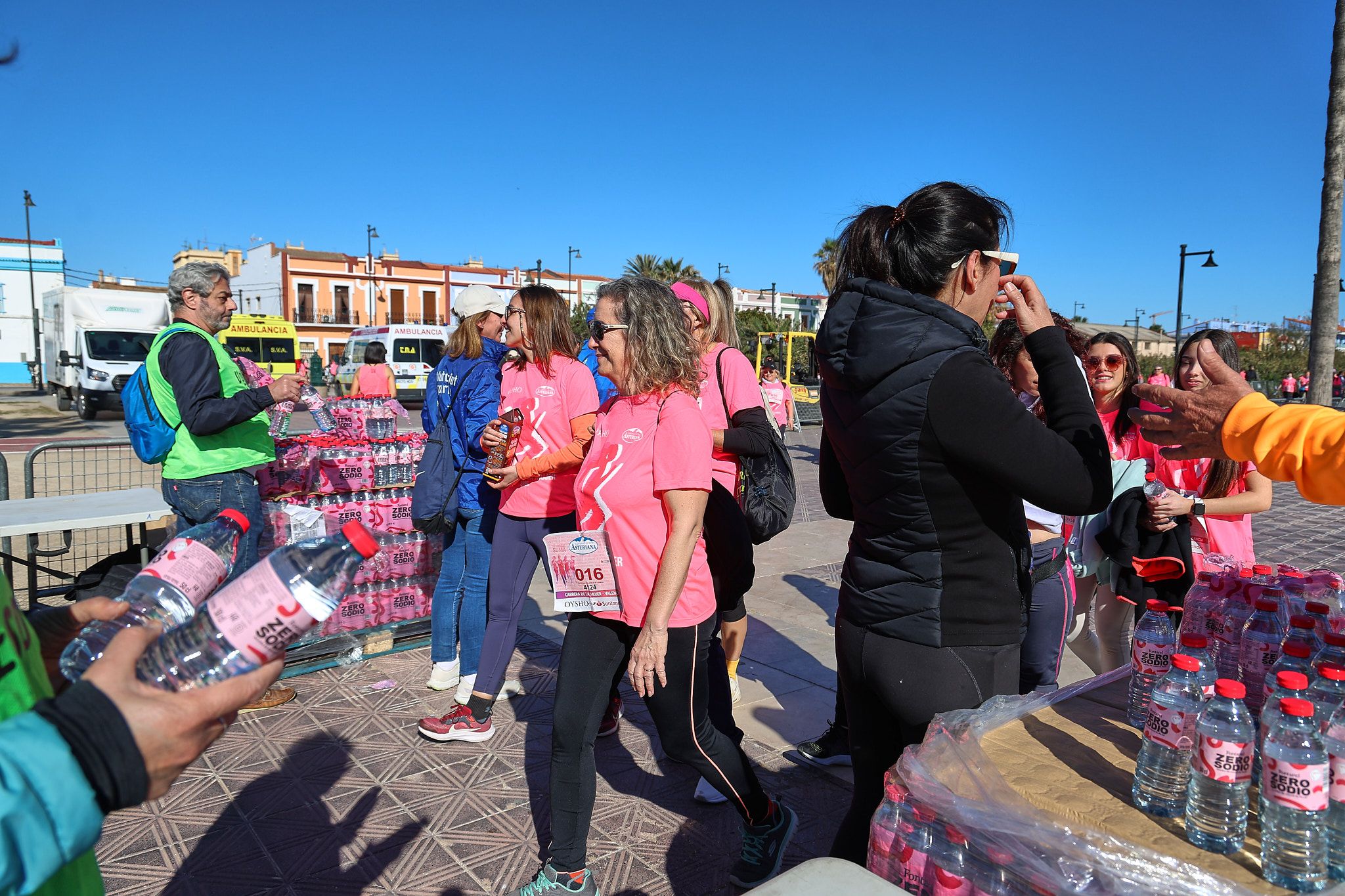 Las mejores fotos de la Carrera de la Mujer Central Lechera Asturiana de Valencia 2025. 1554
