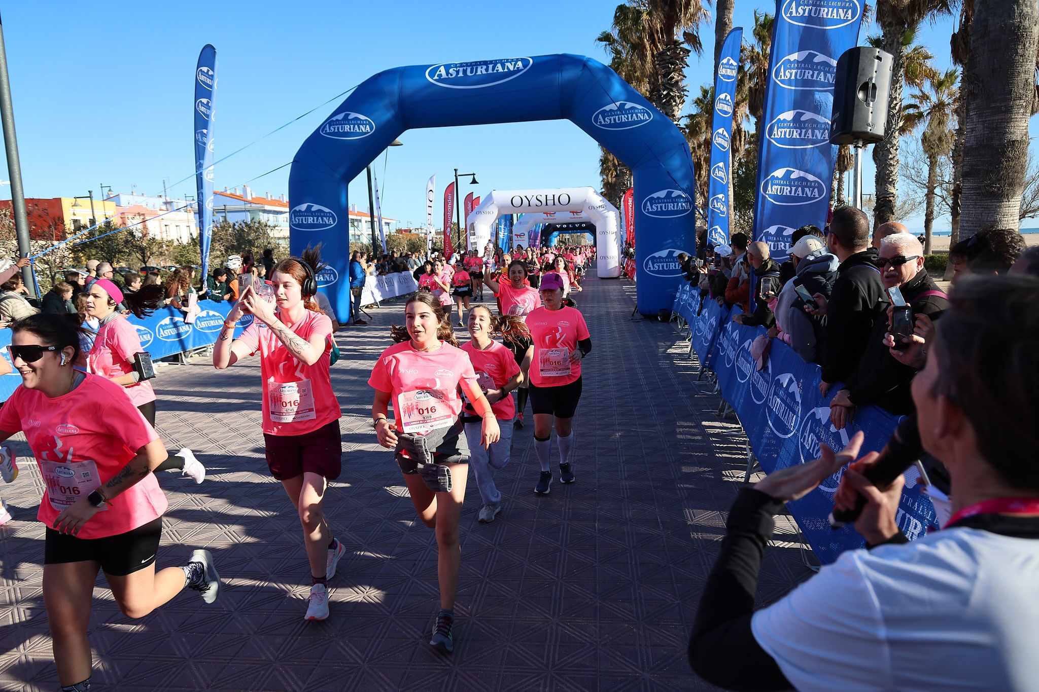 Las mejores fotos de la Carrera de la Mujer Central Lechera Asturiana de Valencia 2025. 836