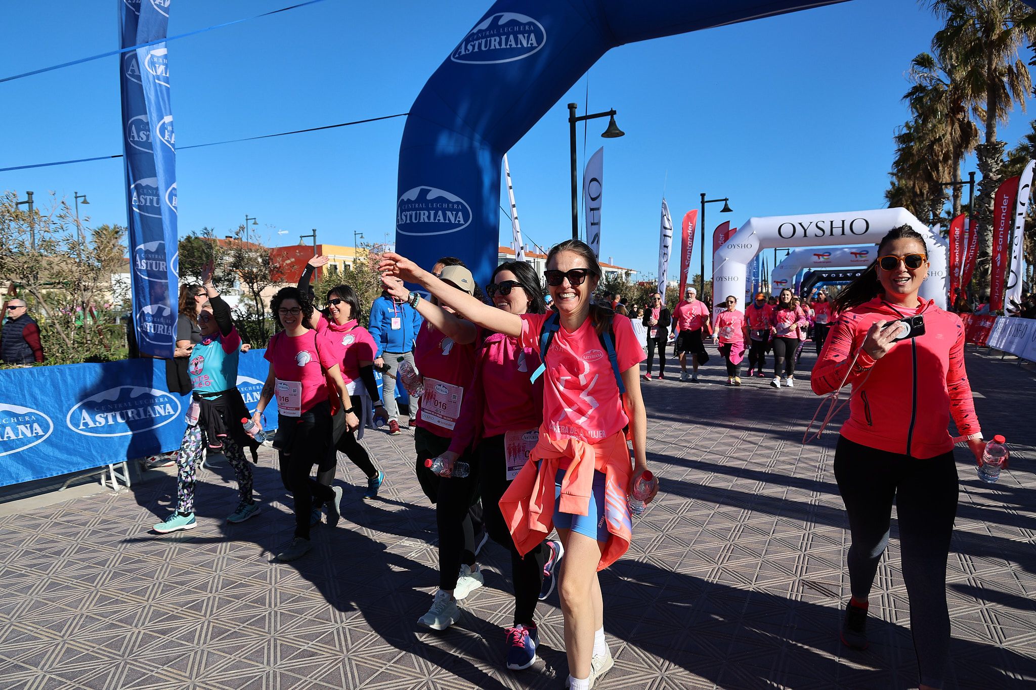 Las mejores fotos de la Carrera de la Mujer Central Lechera Asturiana de Valencia 2025. 1076