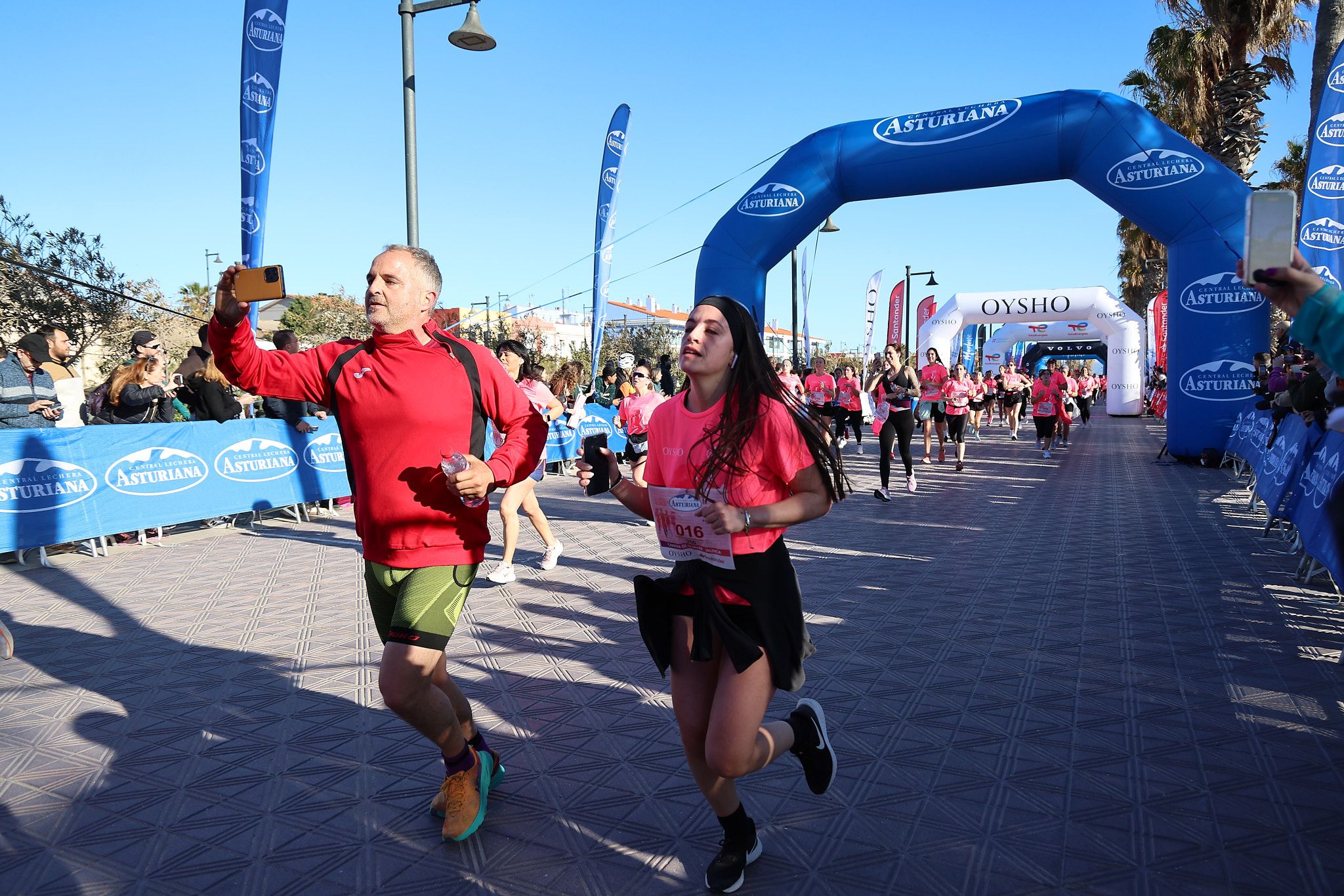 Las mejores fotos de la Carrera de la Mujer Central Lechera Asturiana de Valencia 2025. 838