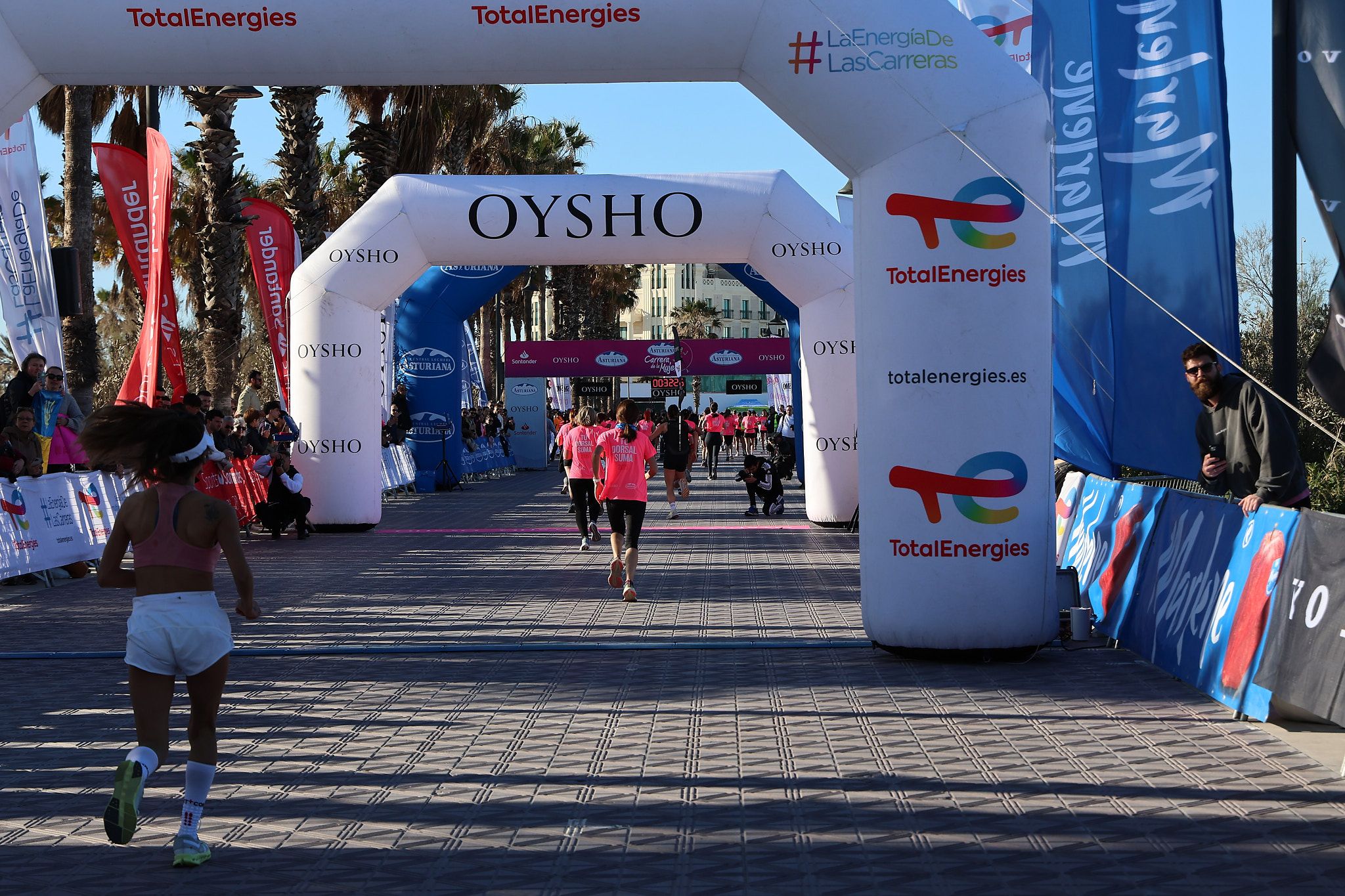 Las mejores fotos de la Carrera de la Mujer Central Lechera Asturiana de Valencia 2025. 362