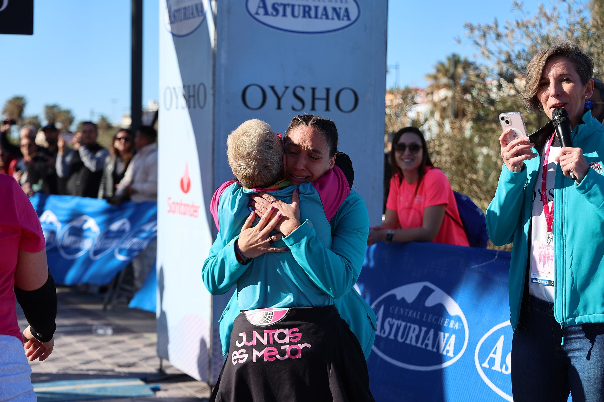 Las mejores fotos de la Carrera de la Mujer Central Lechera Asturiana de Valencia 2025. 1078