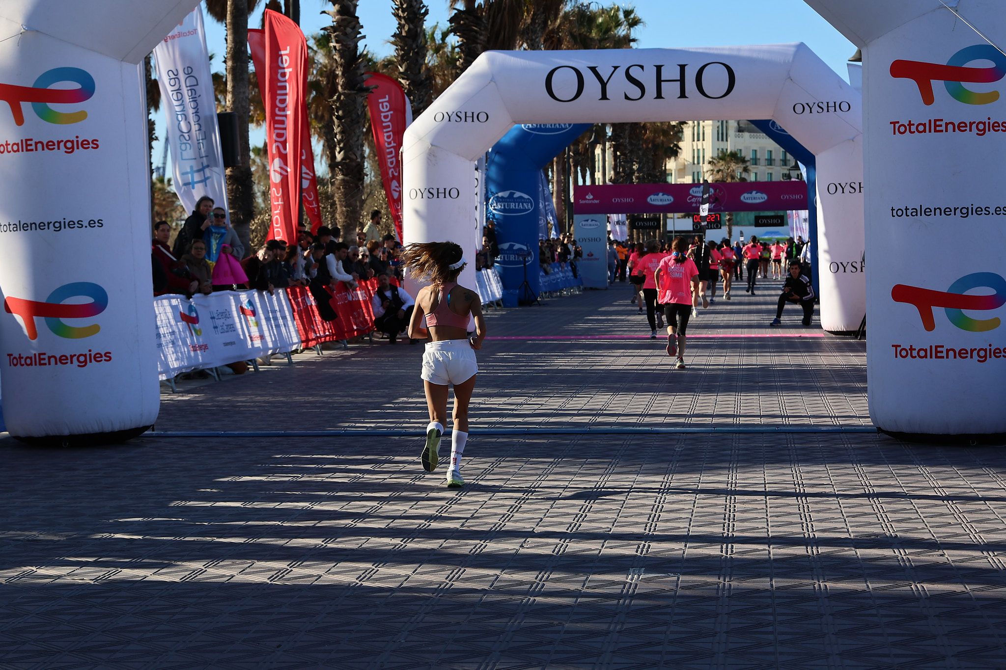 Las mejores fotos de la Carrera de la Mujer Central Lechera Asturiana de Valencia 2025. 363