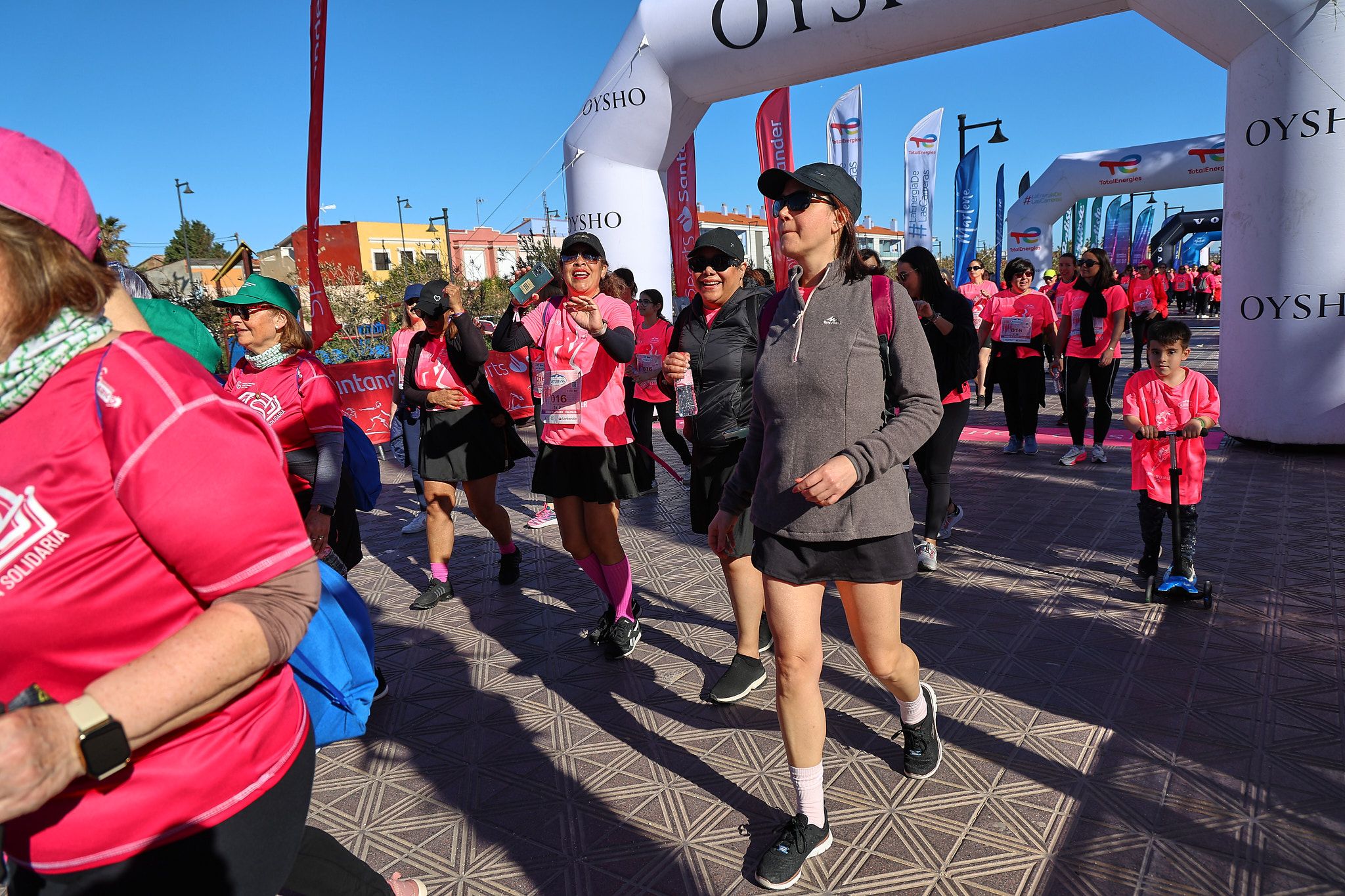 Las mejores fotos de la Carrera de la Mujer Central Lechera Asturiana de Valencia 2025. 1328