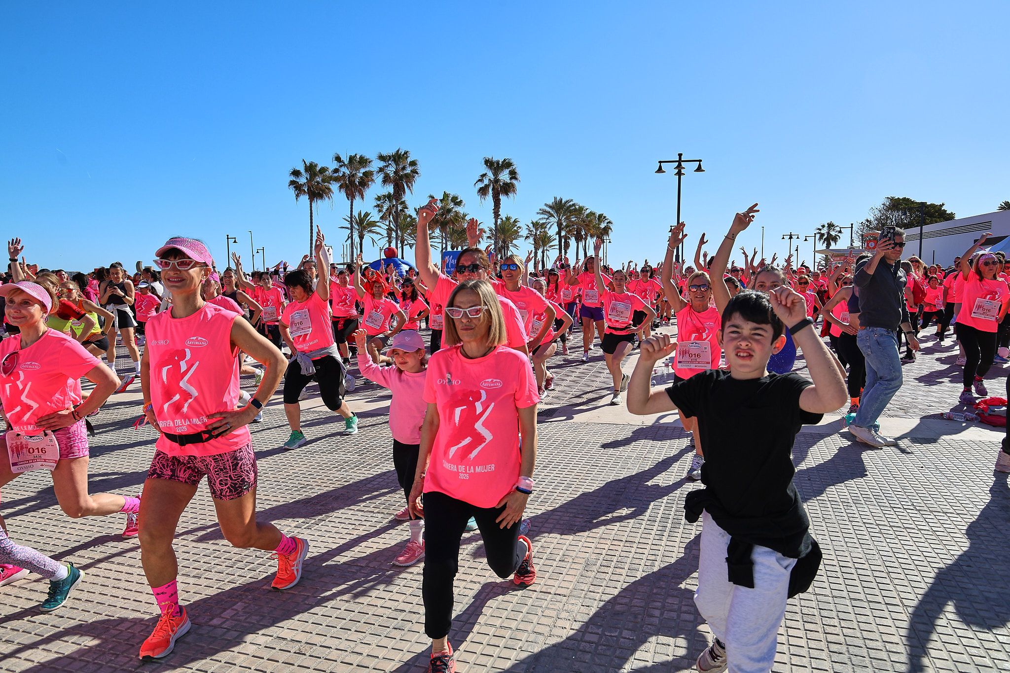 Las mejores fotos de la Carrera de la Mujer Central Lechera Asturiana de Valencia 2025. 1565