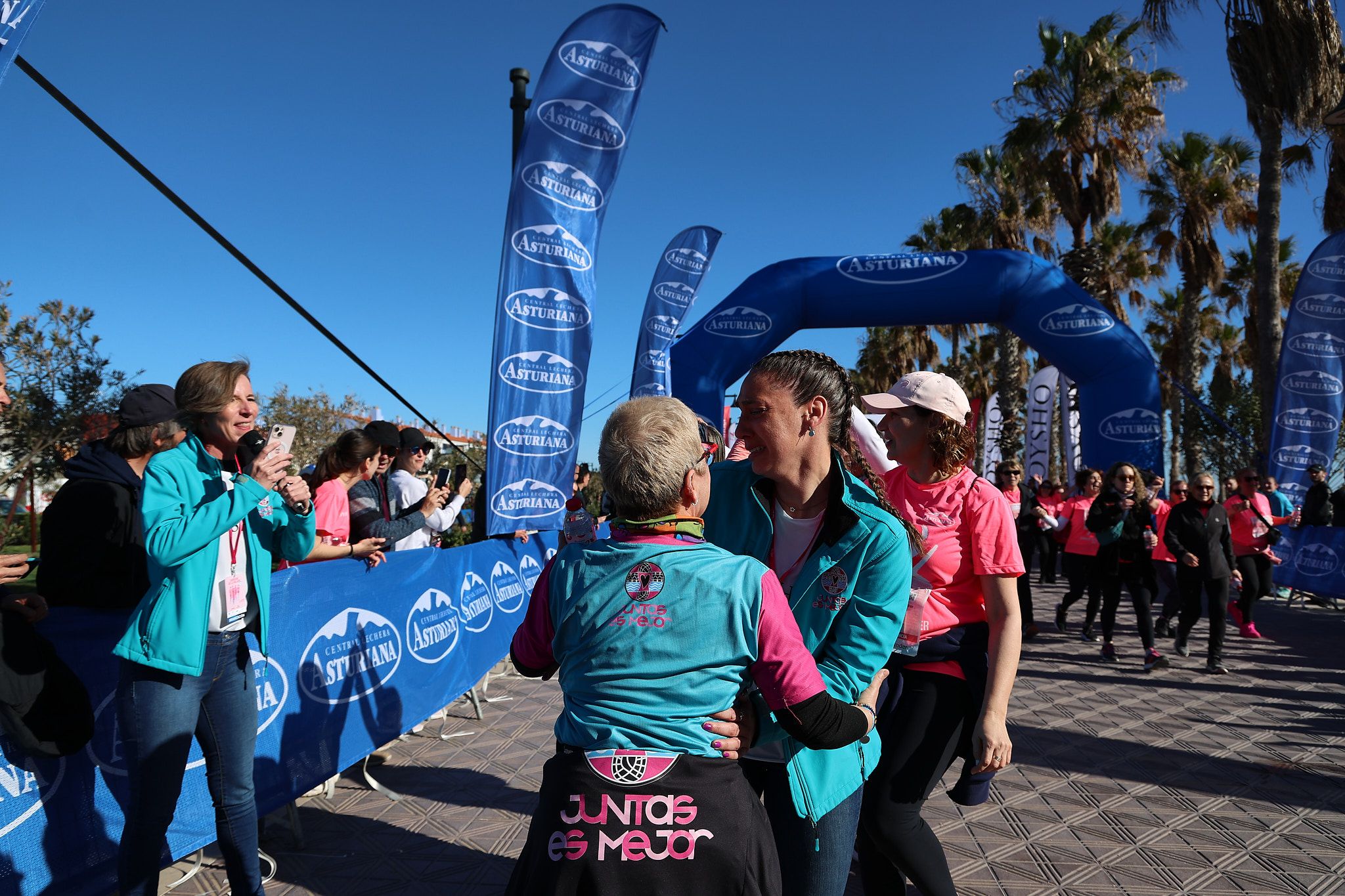 Las mejores fotos de la Carrera de la Mujer Central Lechera Asturiana de Valencia 2025. 1083