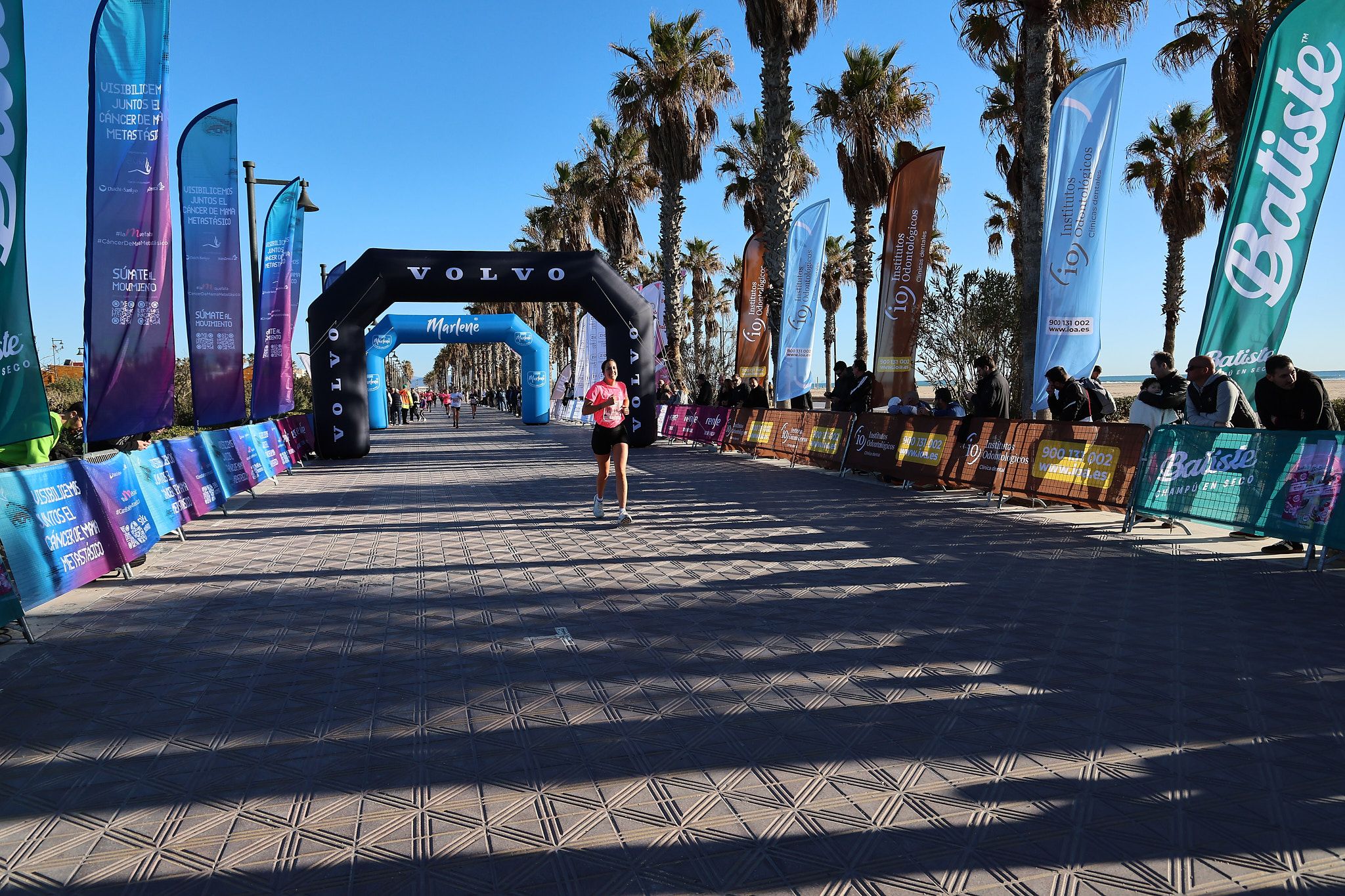 Las mejores fotos de la Carrera de la Mujer Central Lechera Asturiana de Valencia 2025. 368
