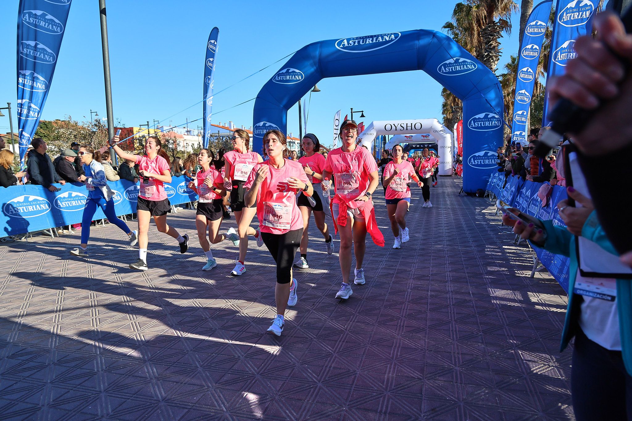 Las mejores fotos de la Carrera de la Mujer Central Lechera Asturiana de Valencia 2025. 845