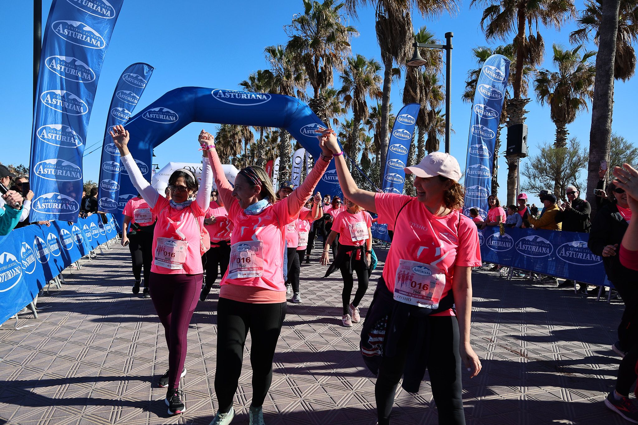 Las mejores fotos de la Carrera de la Mujer Central Lechera Asturiana de Valencia 2025. 1086
