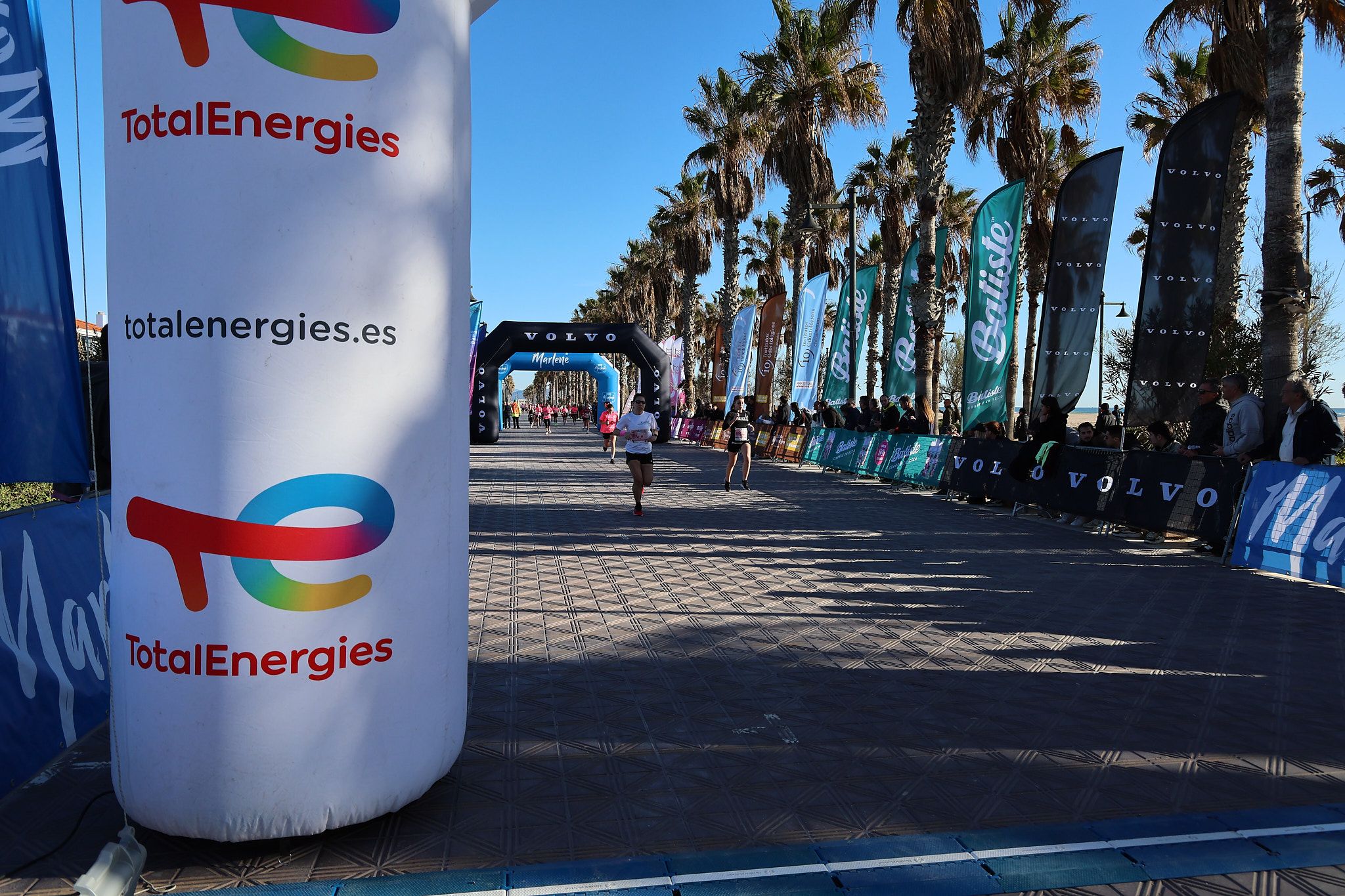Las mejores fotos de la Carrera de la Mujer Central Lechera Asturiana de Valencia 2025. 370