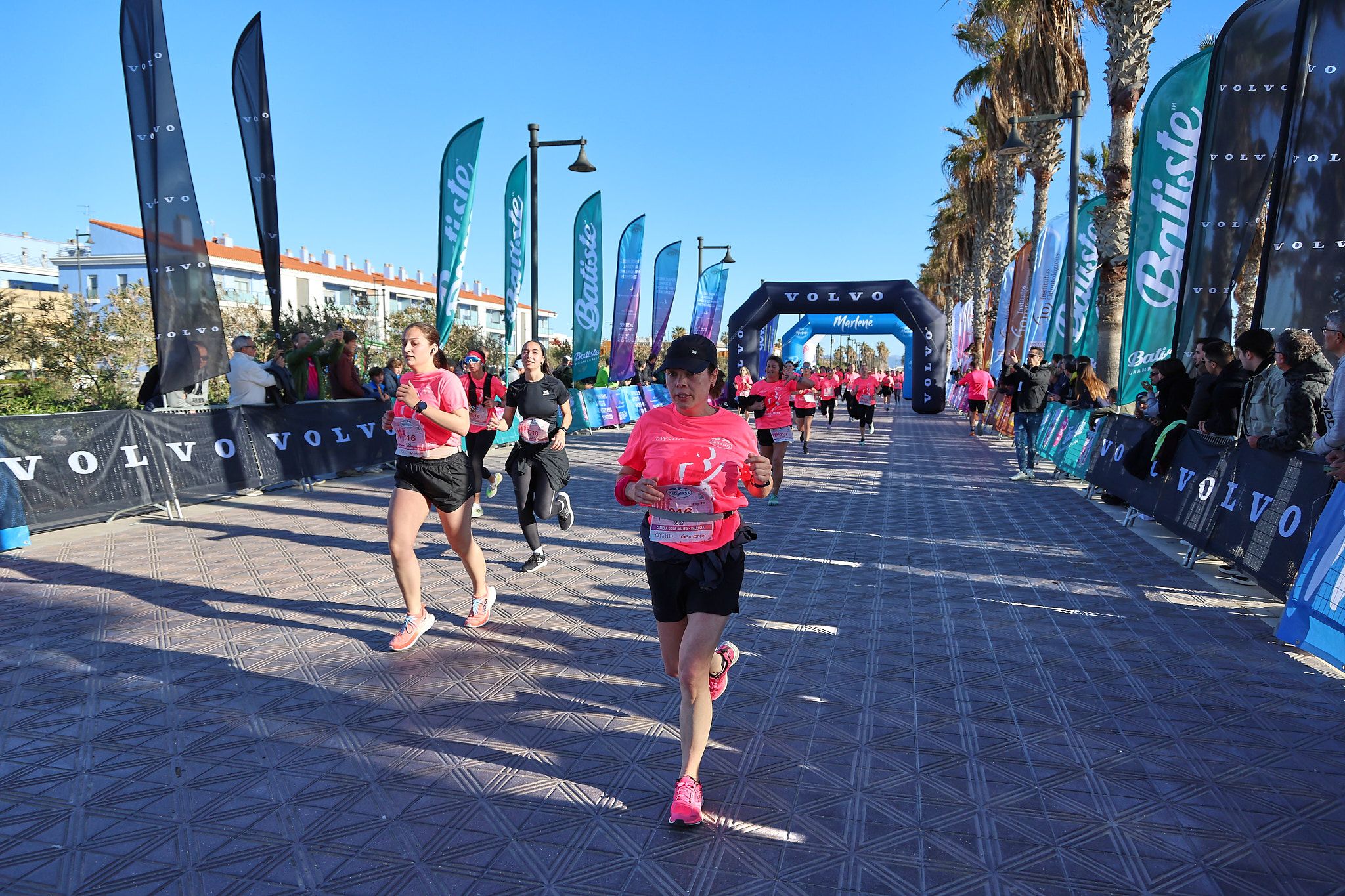 Las mejores fotos de la Carrera de la Mujer Central Lechera Asturiana de Valencia 2025. 599