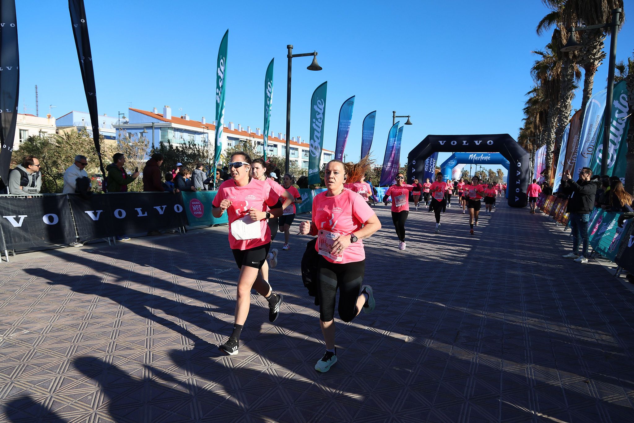 Las mejores fotos de la Carrera de la Mujer Central Lechera Asturiana de Valencia 2025. 600