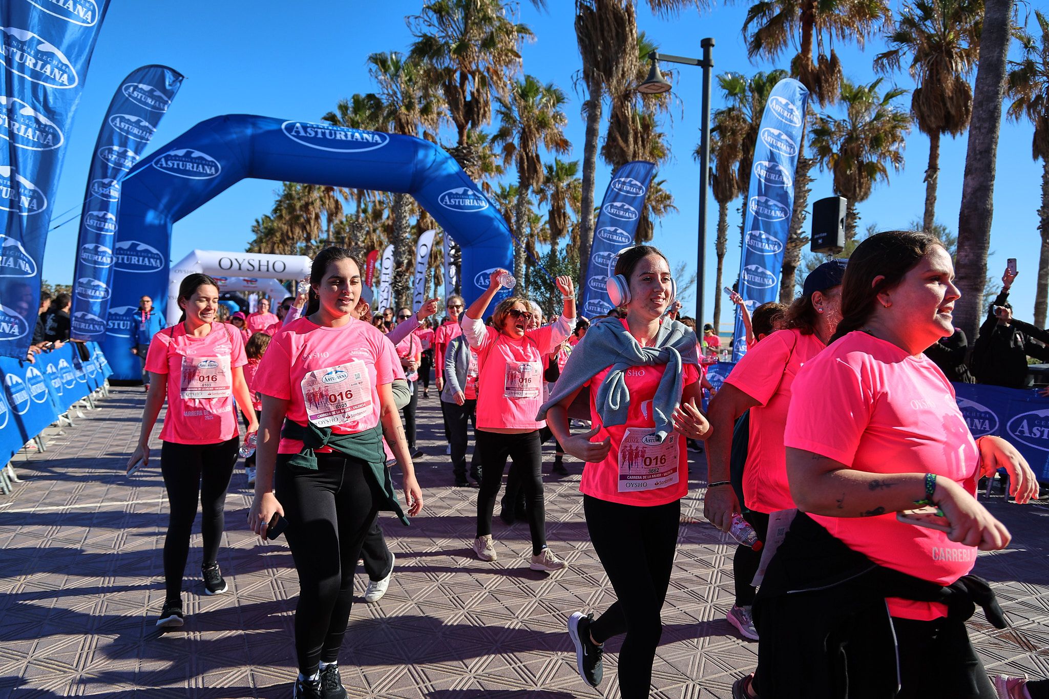 Las mejores fotos de la Carrera de la Mujer Central Lechera Asturiana de Valencia 2025. 1088