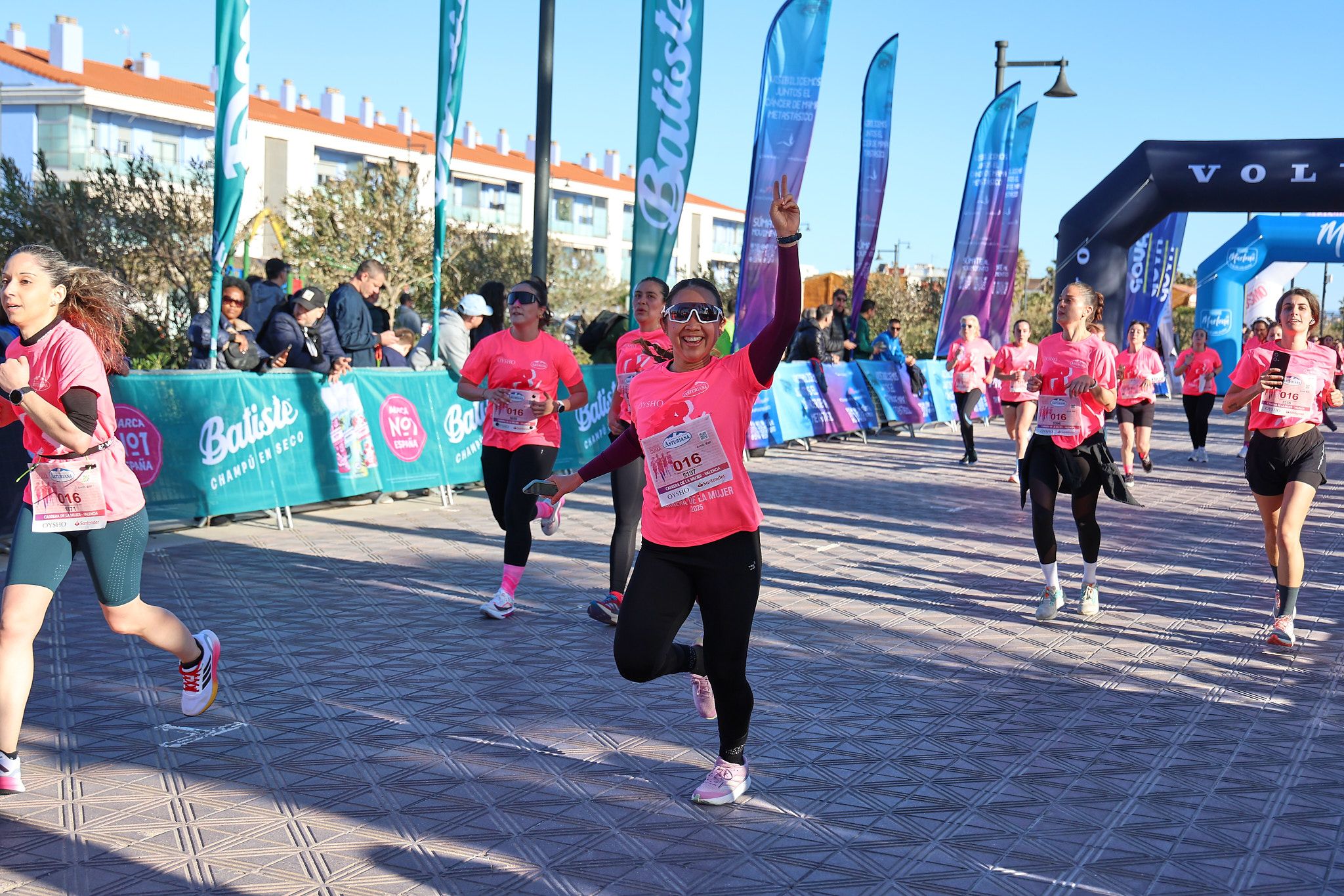 Las mejores fotos de la Carrera de la Mujer Central Lechera Asturiana de Valencia 2025. 601