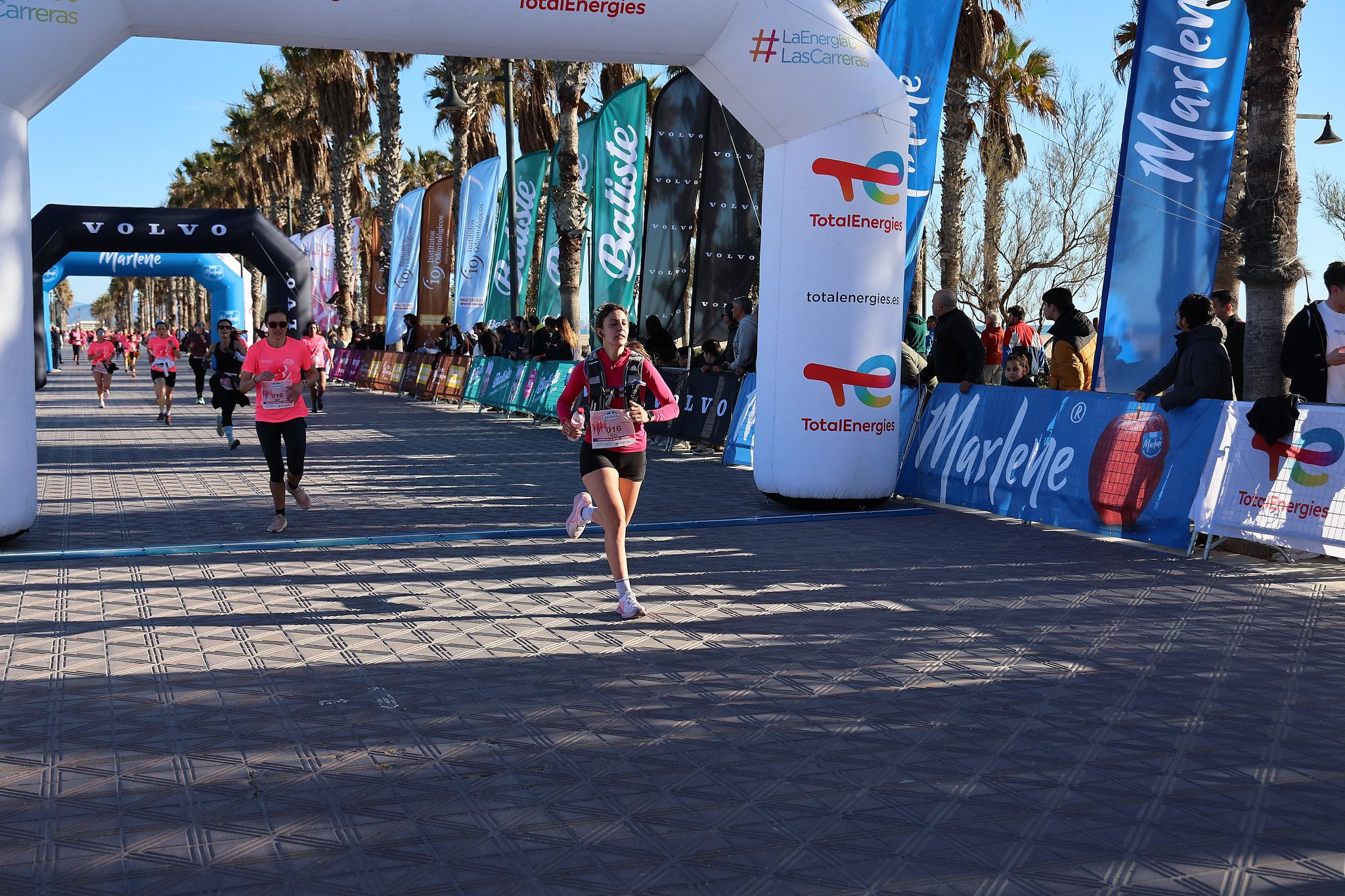 Las mejores fotos de la Carrera de la Mujer Central Lechera Asturiana de Valencia 2025. 374