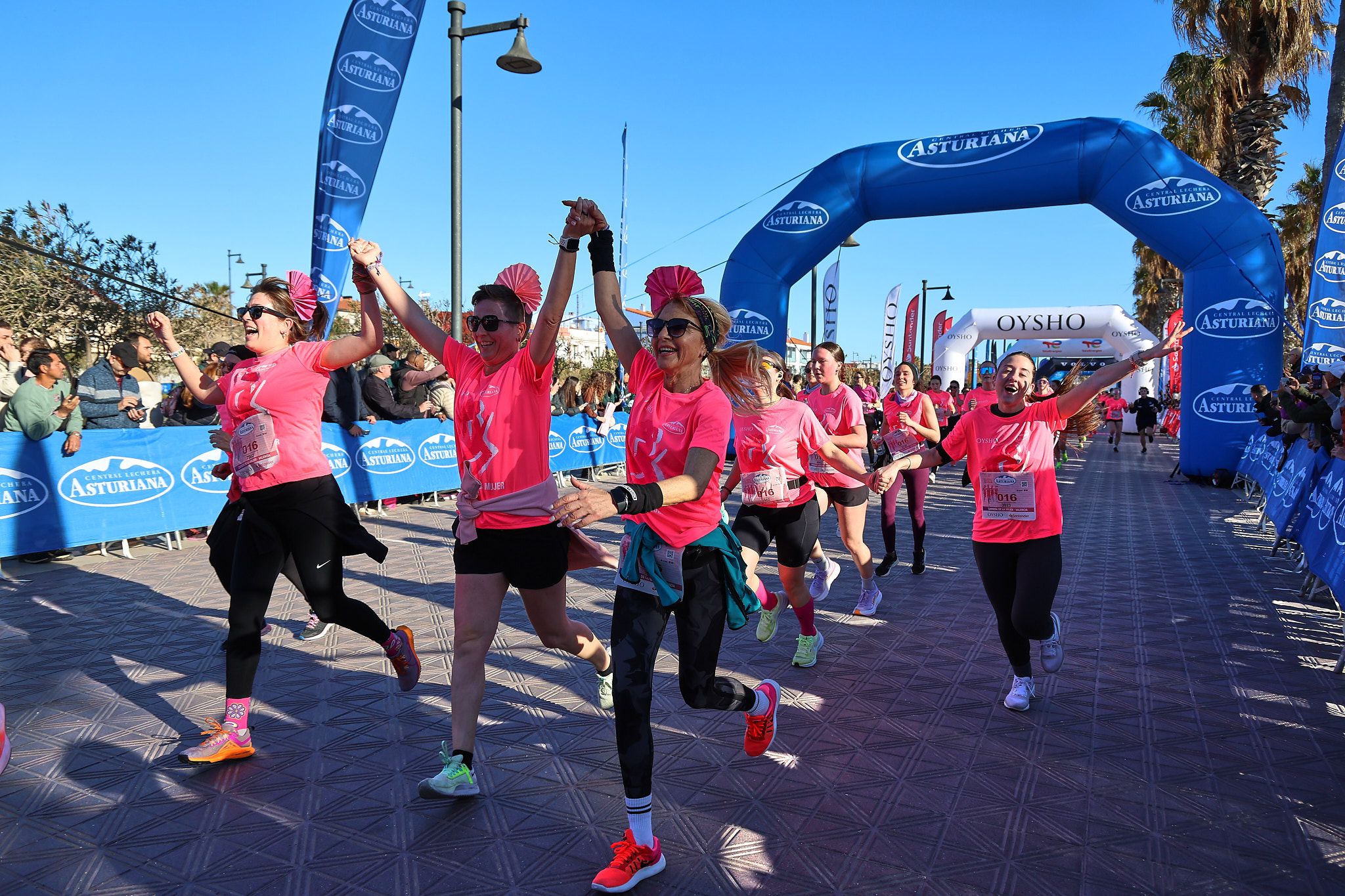 Las mejores fotos de la Carrera de la Mujer Central Lechera Asturiana de Valencia 2025. 851