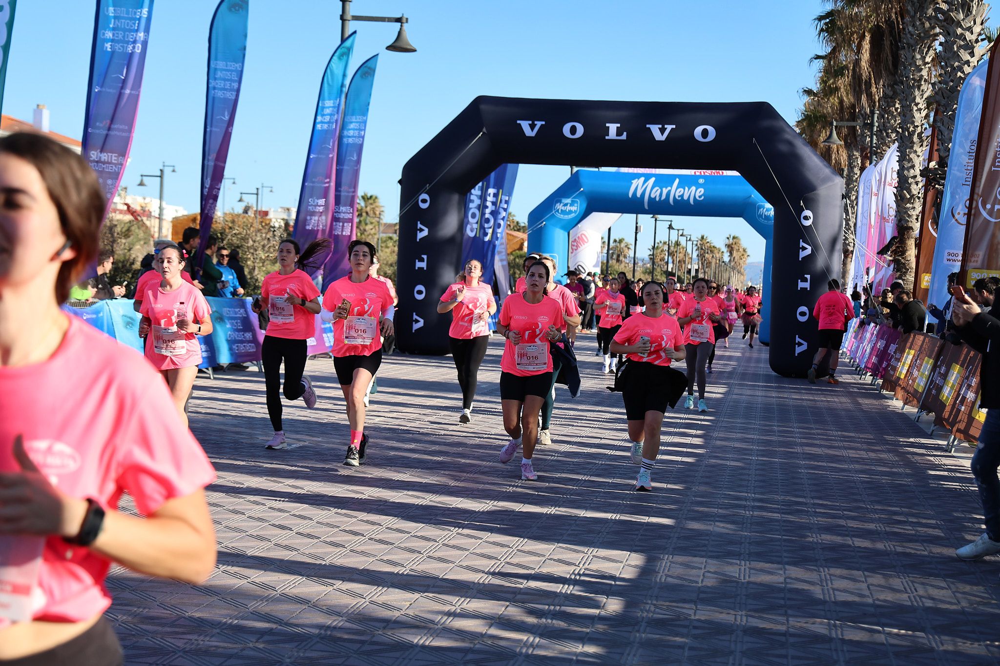 Las mejores fotos de la Carrera de la Mujer Central Lechera Asturiana de Valencia 2025. 604