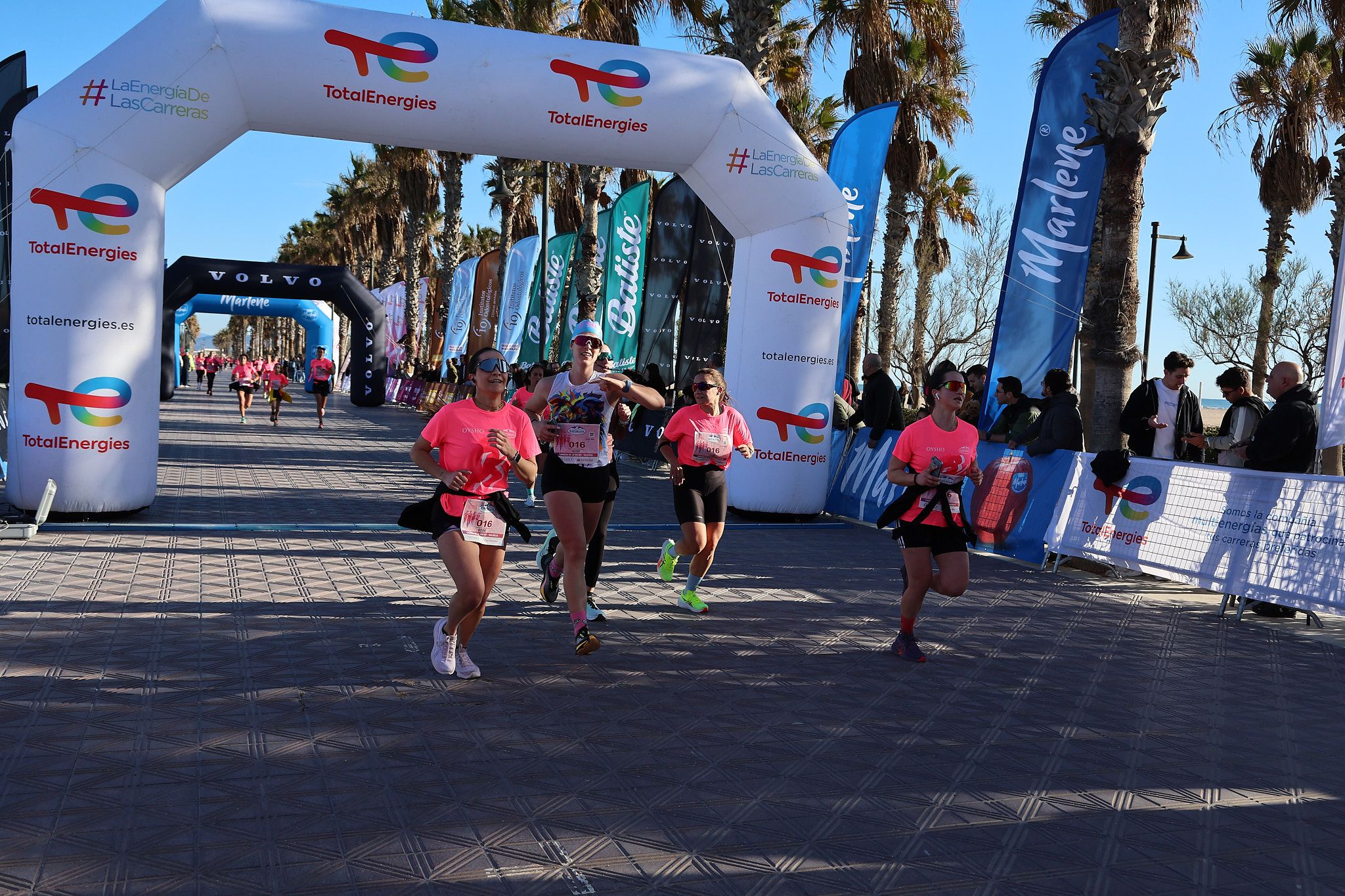 Las mejores fotos de la Carrera de la Mujer Central Lechera Asturiana de Valencia 2025. 379
